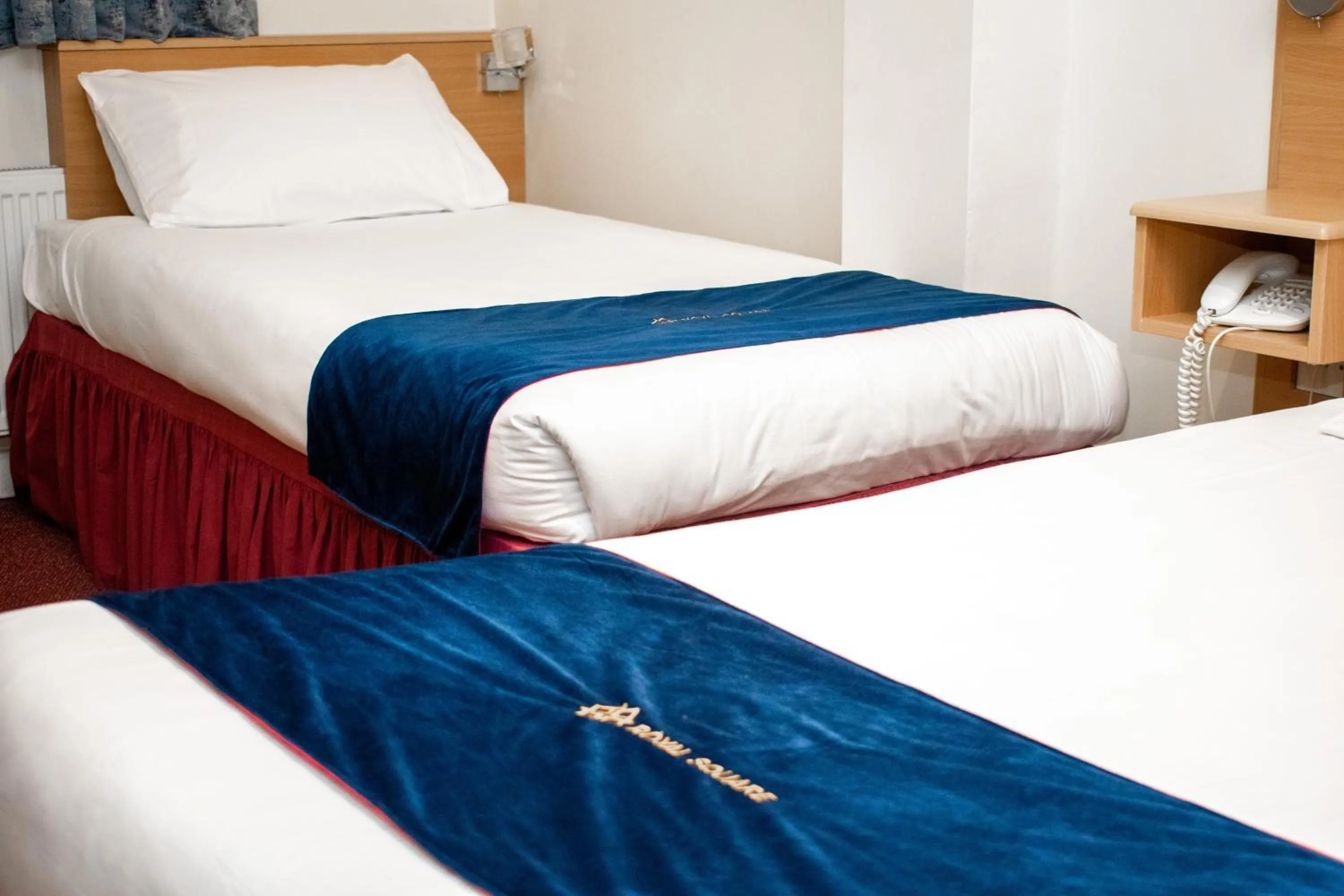 Bedroom, Bed in Royal Square Hotel - NEC & Birmingham Airport