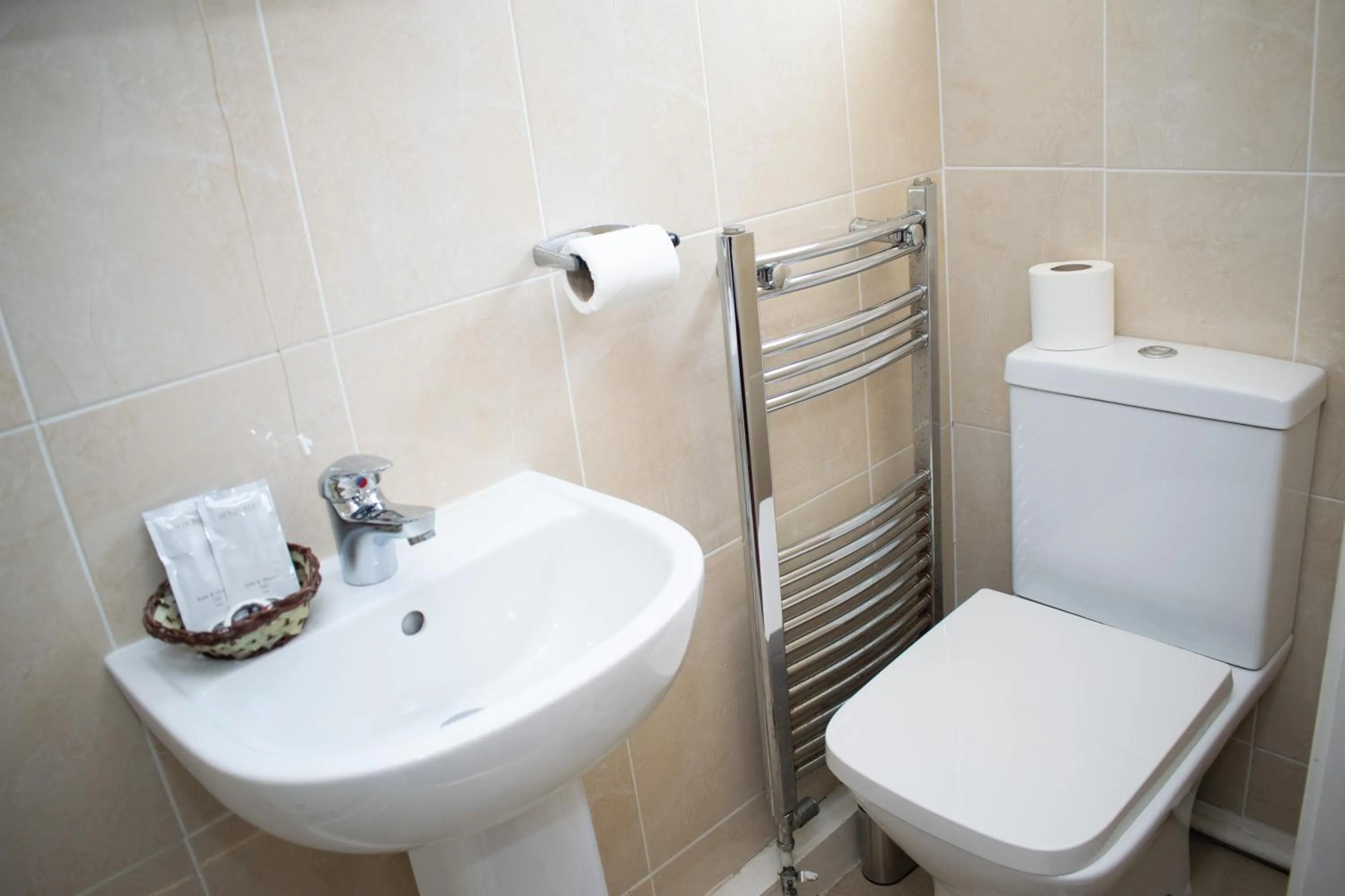 Toilet in Royal Square Hotel - NEC & Birmingham Airport