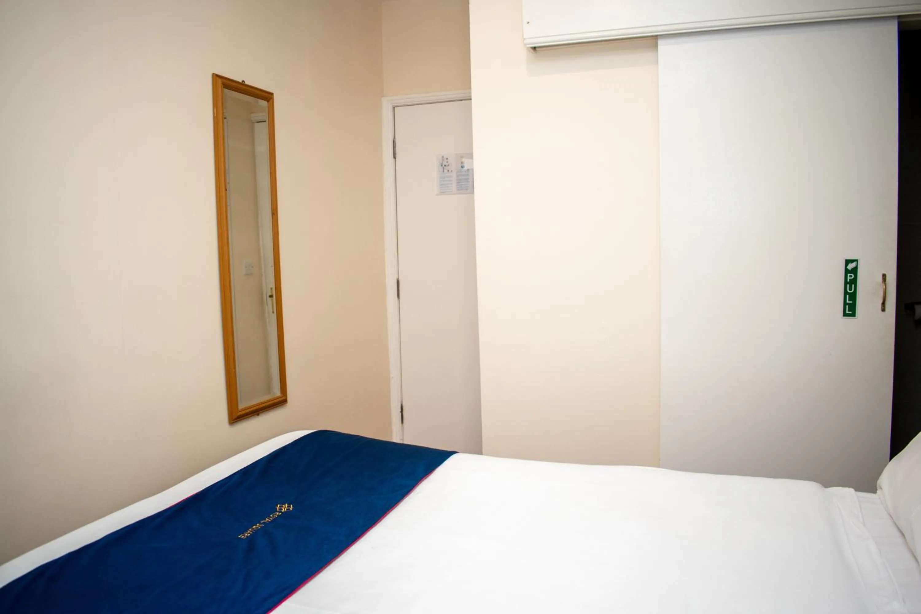 Bed in Royal Square Hotel - NEC & Birmingham Airport