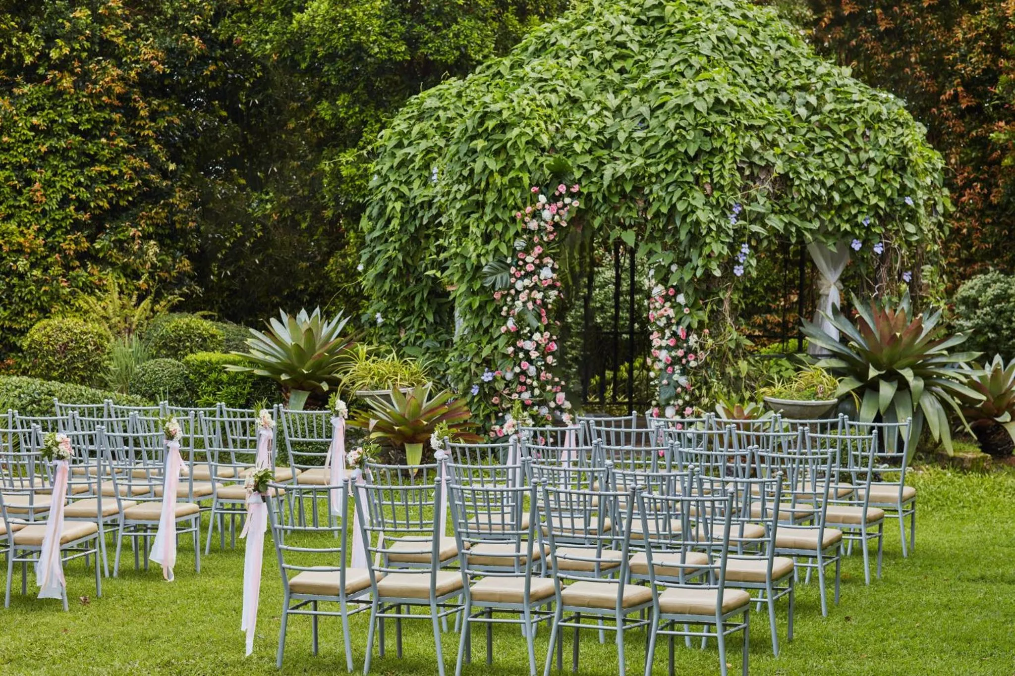 Meeting/conference room in Holiday Inn & Suites Batangas LimaPark by IHG