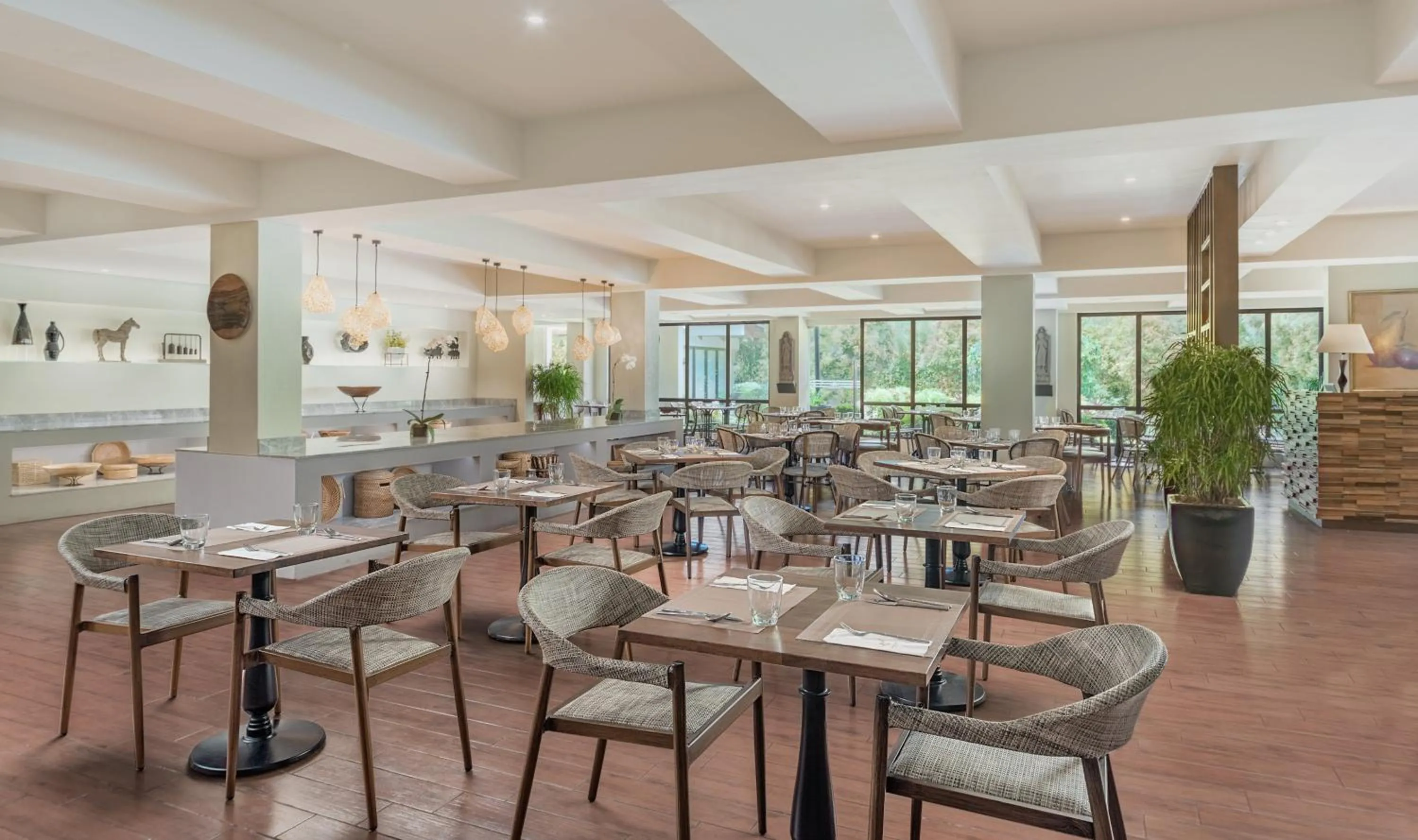 Restaurant/places to eat in Holiday Inn & Suites Batangas LimaPark by IHG