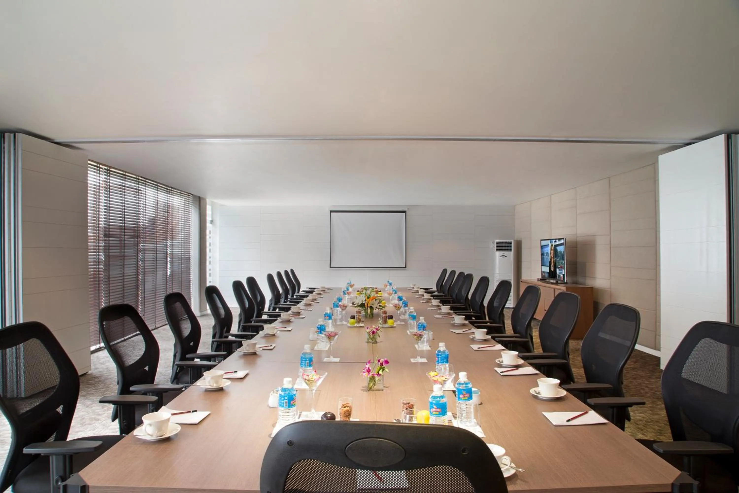 Meeting/conference room in Oakwood Residence Whitefield Bangalore