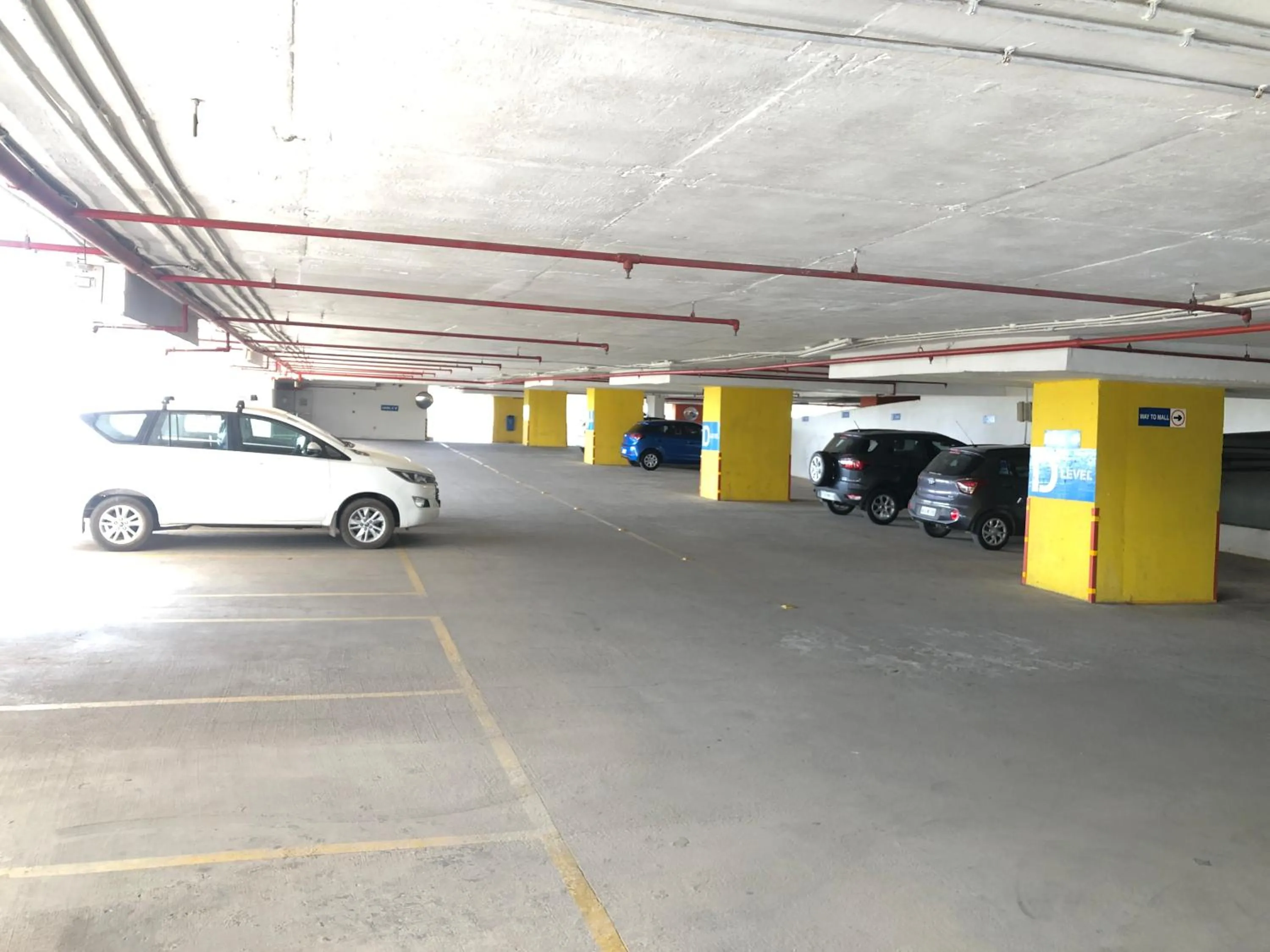 Supermarket/grocery shop in Oakwood Residence Whitefield Bangalore