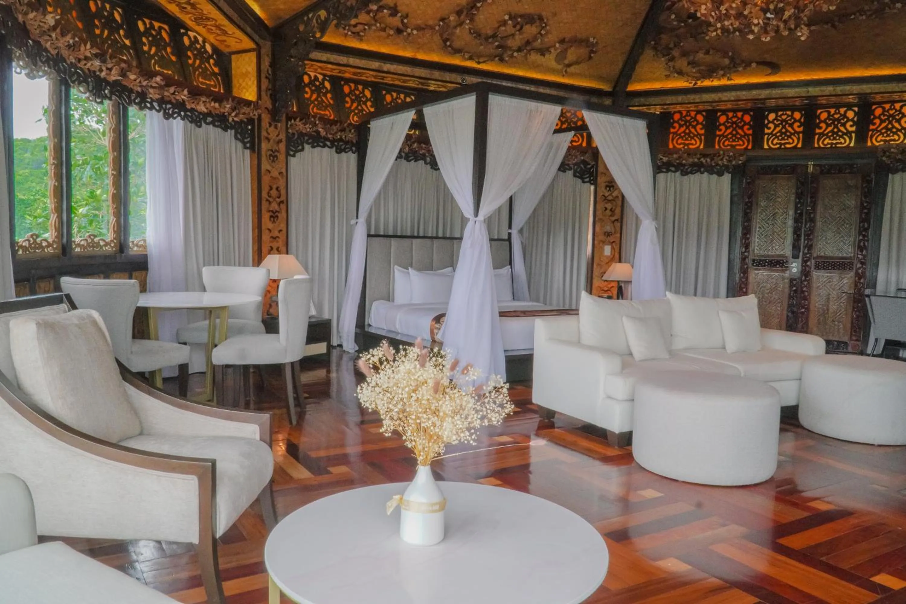 Living room in Rancho Bernardo Luxury Villas and Resort