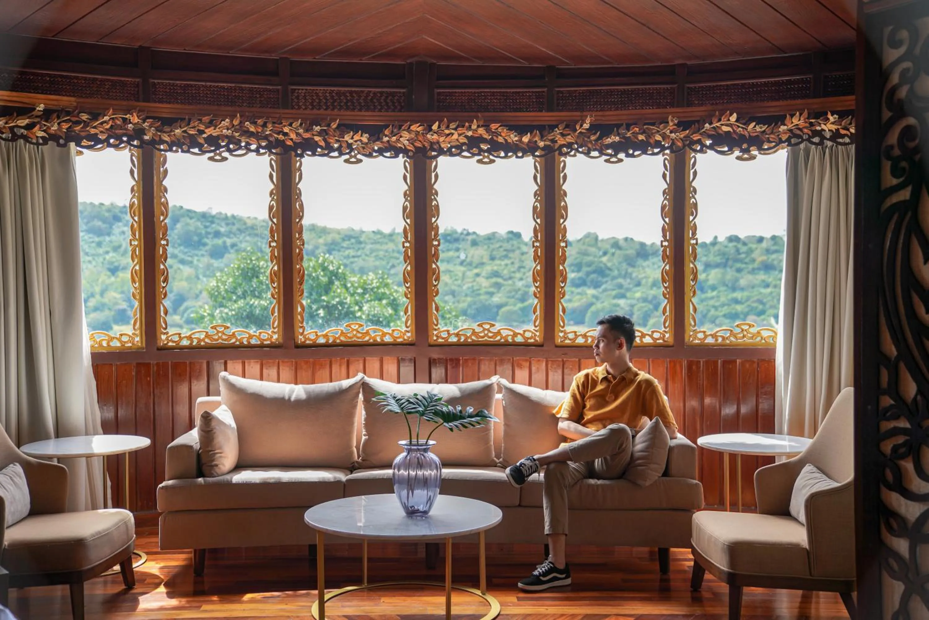Living room in Rancho Bernardo Luxury Villas and Resort