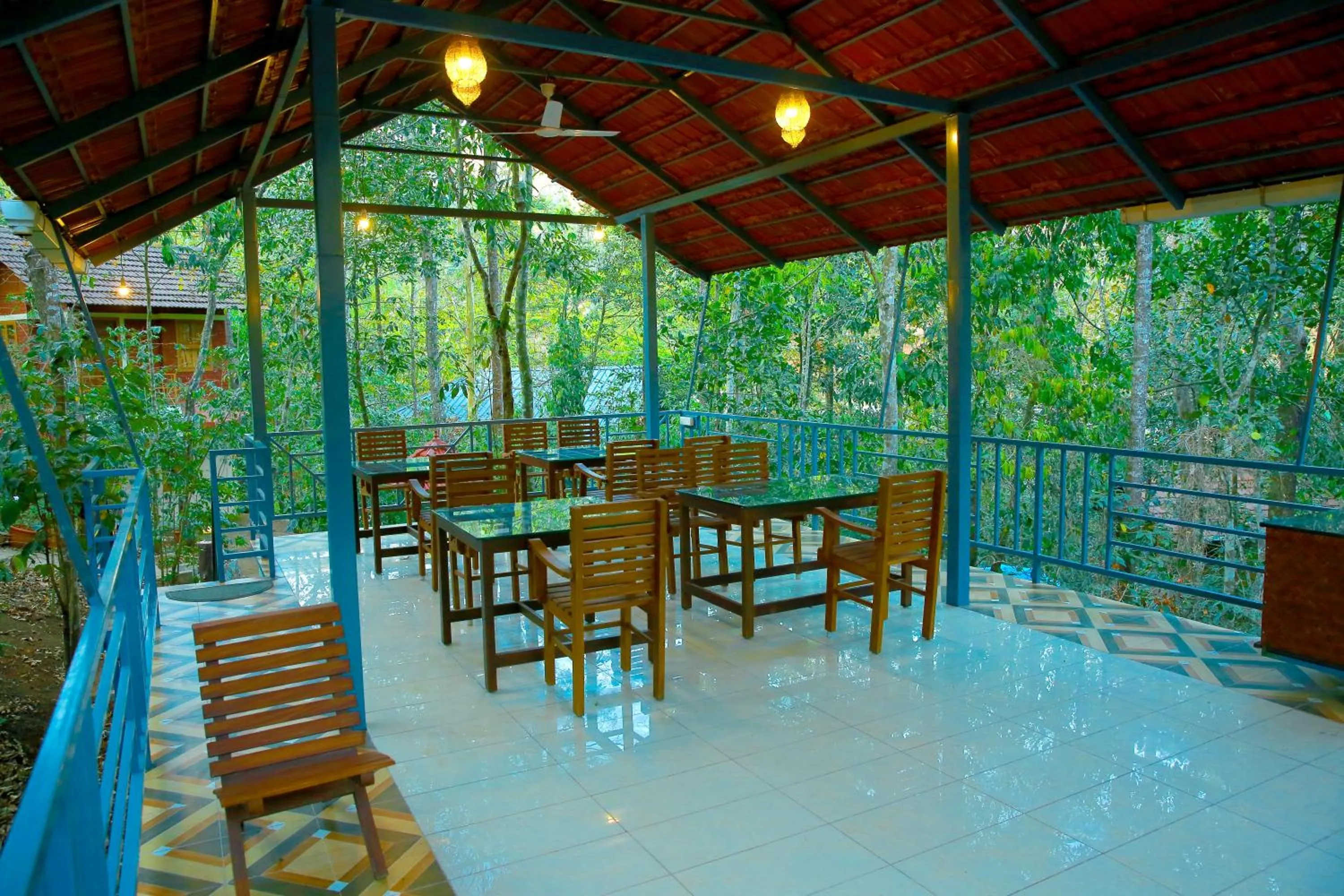 Dining area in Snow Hills Nature Resort, Thekkady