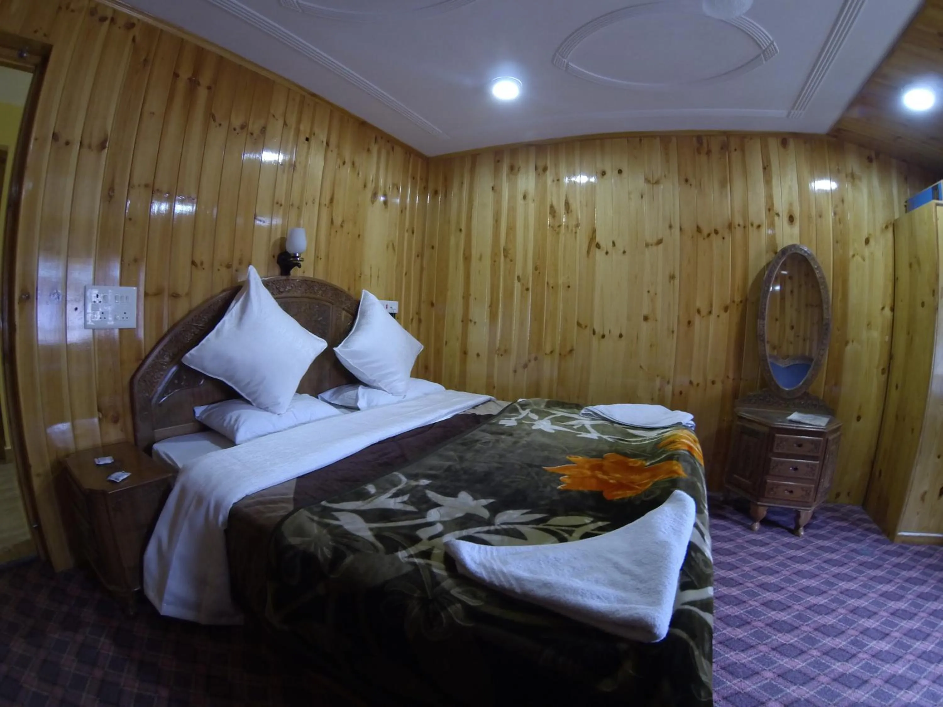 Bed in Hotel Barzman