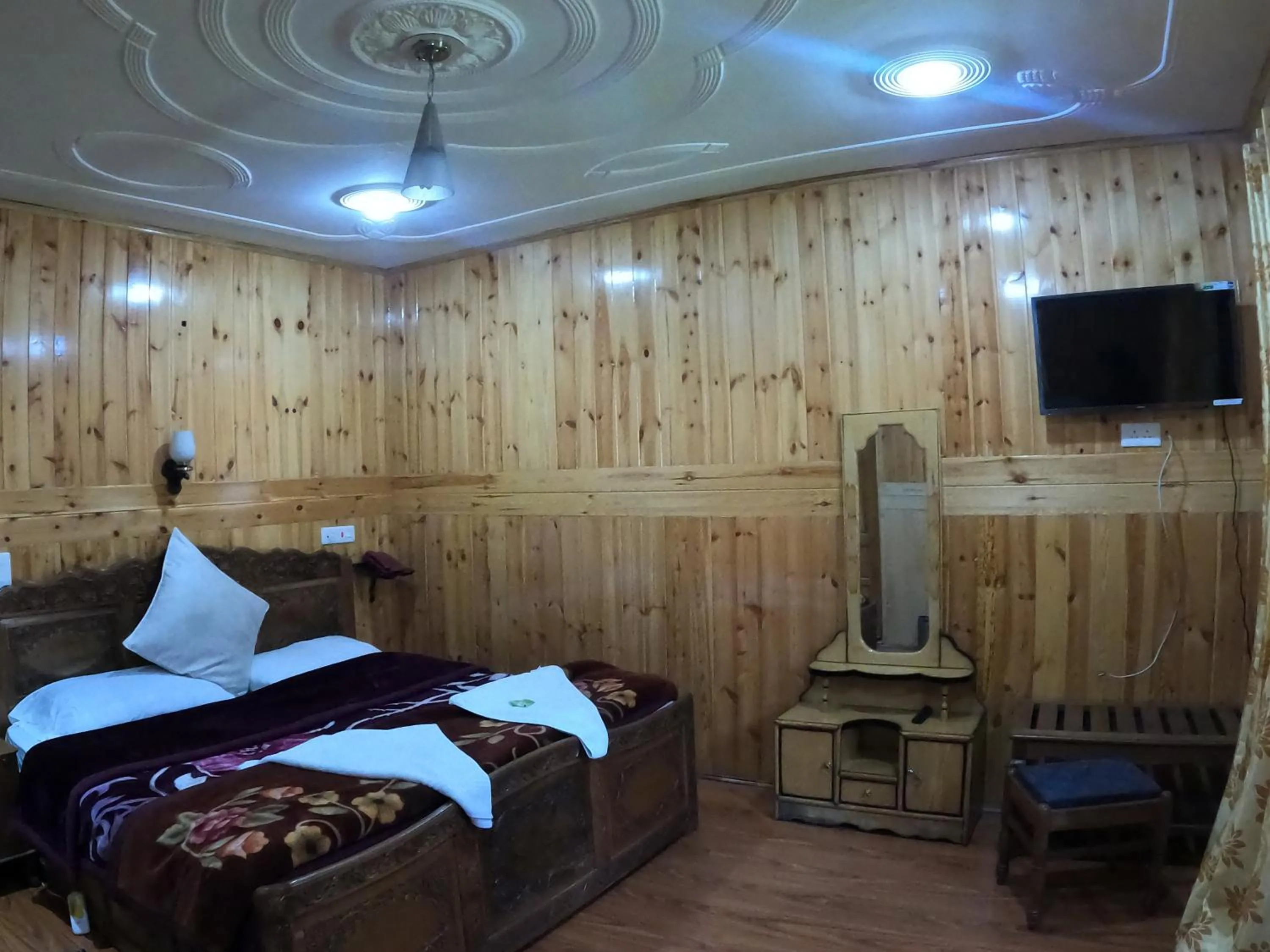 Bed in Hotel Barzman