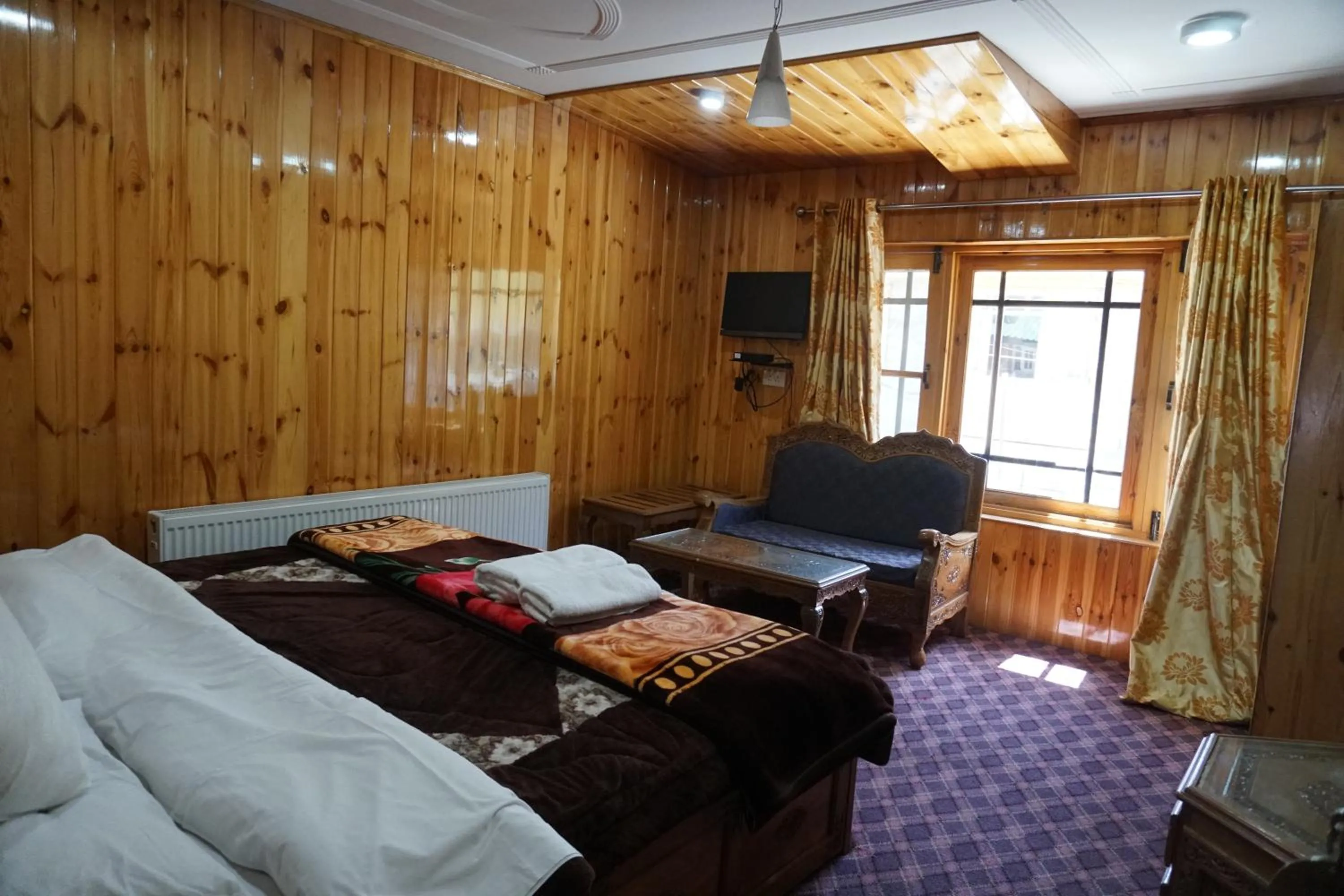 Bed in Hotel Barzman