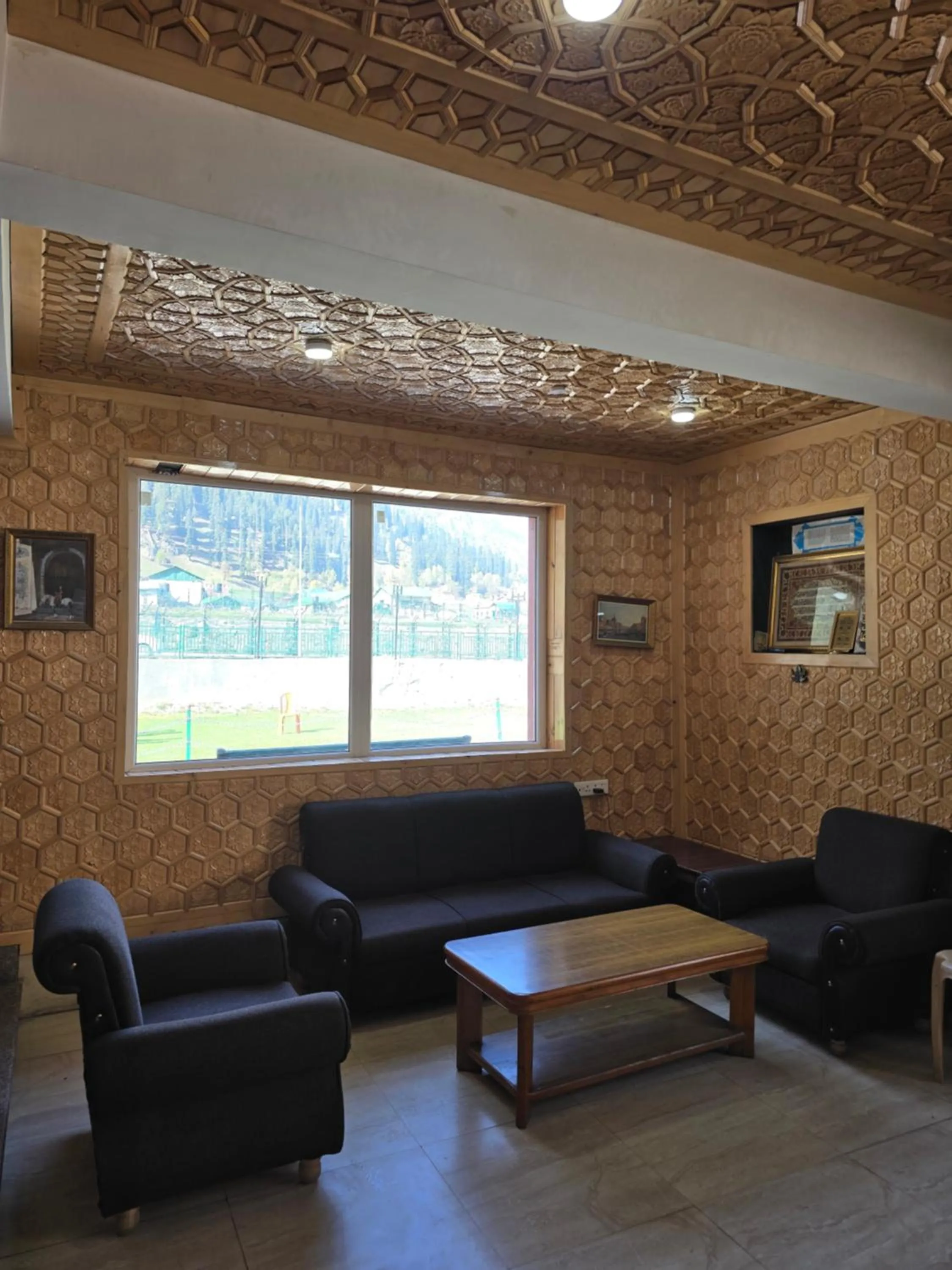 Hotel Barzman