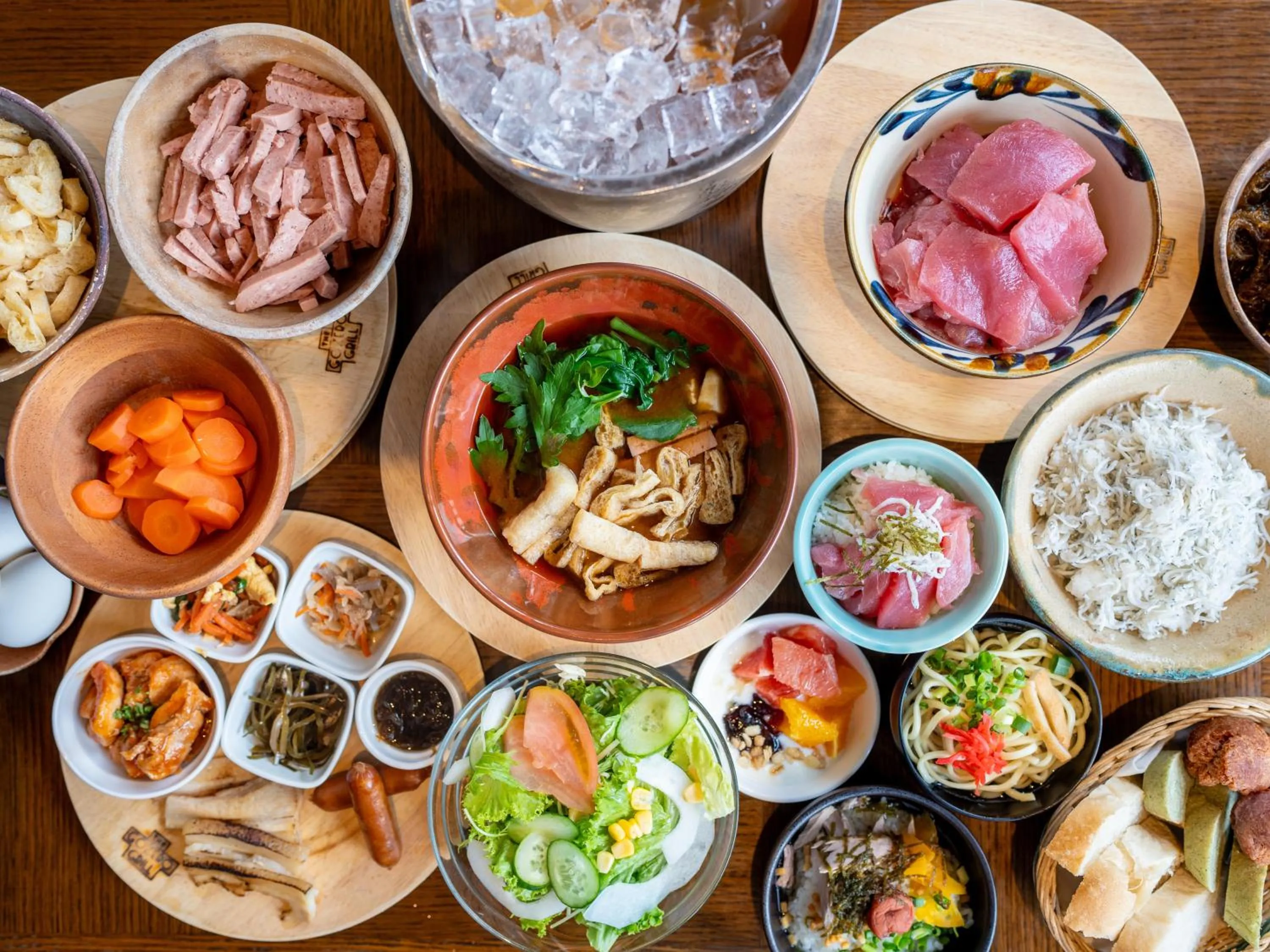 Buffet breakfast in Tabino Hotel lit Miyakojima