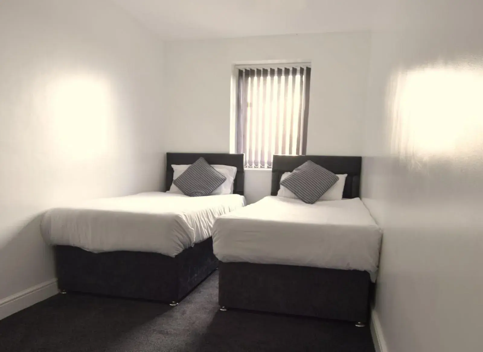 Standard Twin Room with Shared Bathroom in OYO Victoria Apartments Standard Twin Room with Shared Bathroom in OYO Victoria Apartments