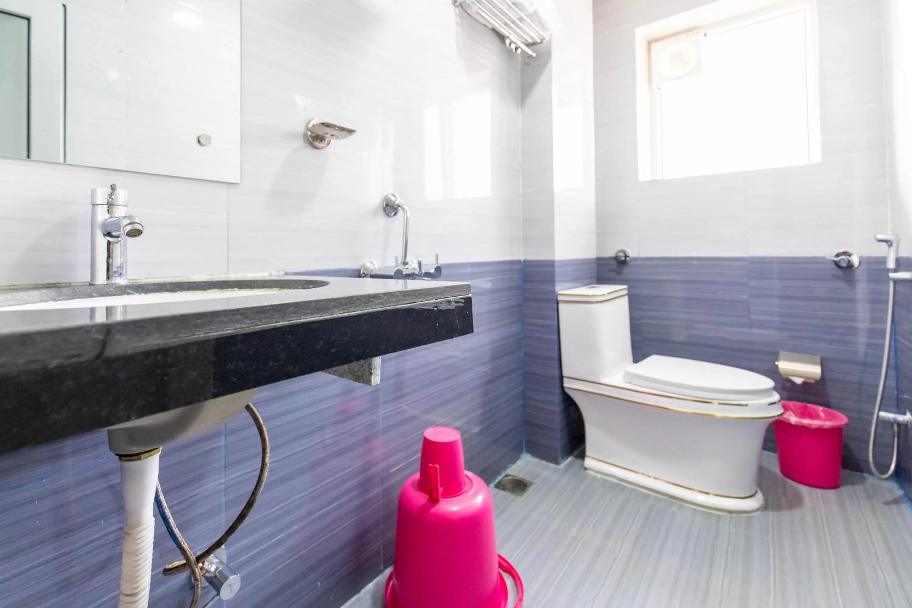 Bathroom in Siddhartha Hotel Grand City