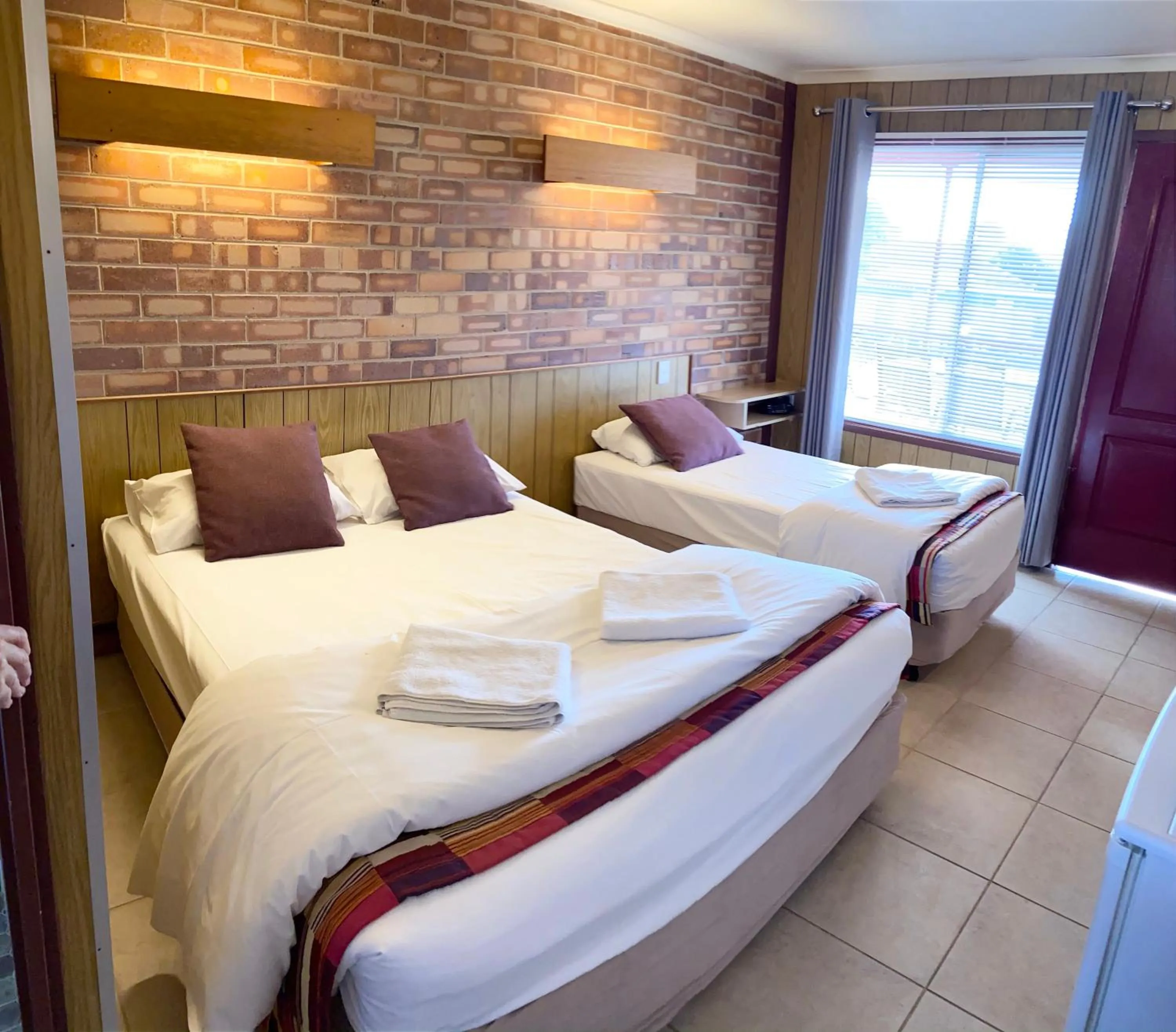 Photo of the whole room, Bed in PROSERPINE MOTOR LODGE