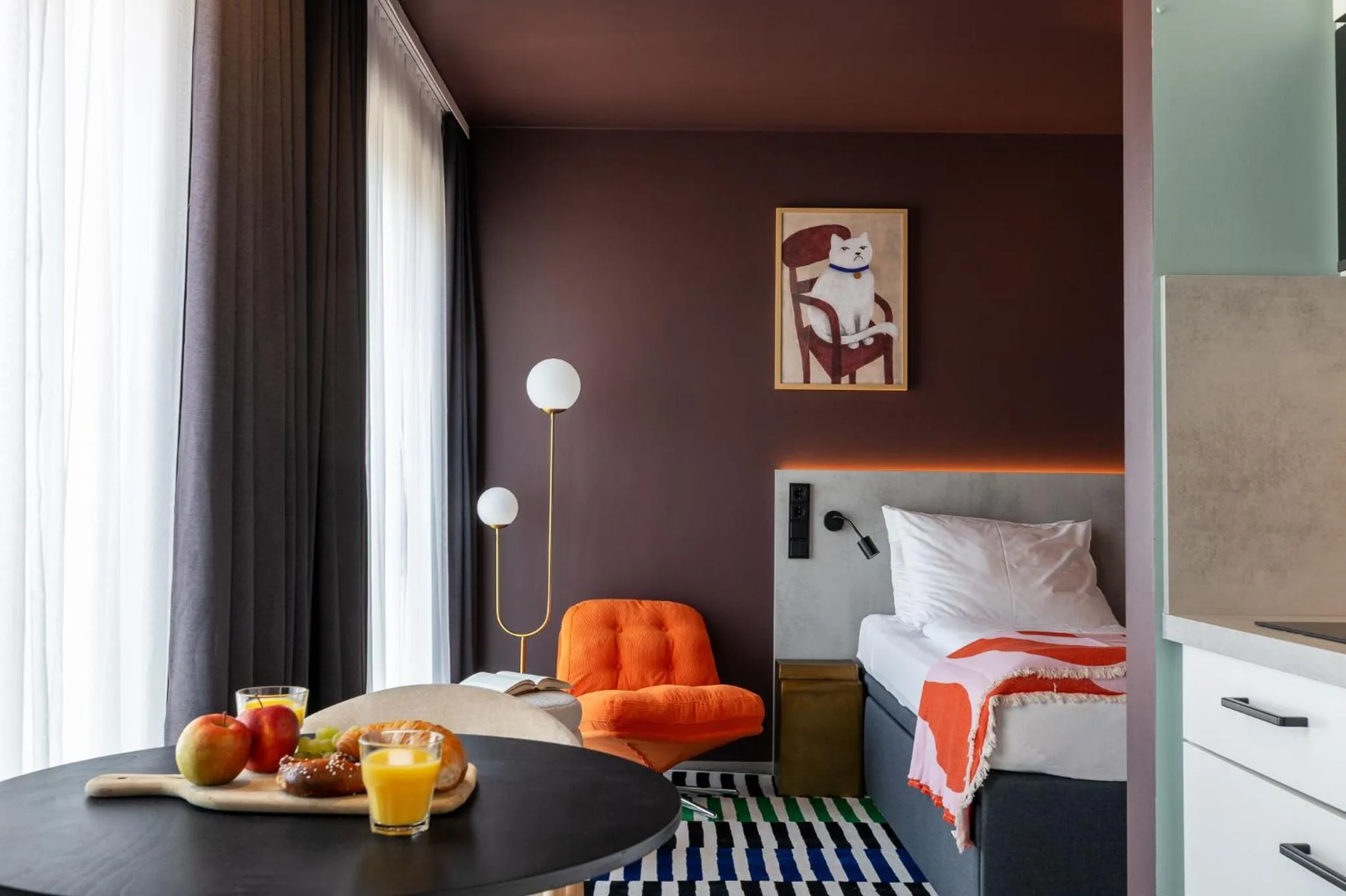 Photo of the whole room, Bed in kalm stay - munich east