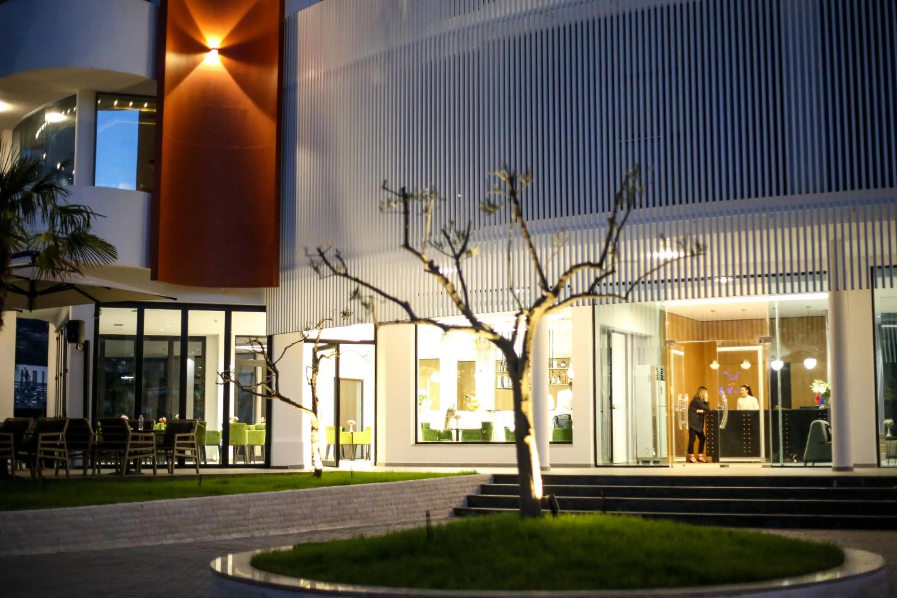 Property building in Regina Garden Vlore