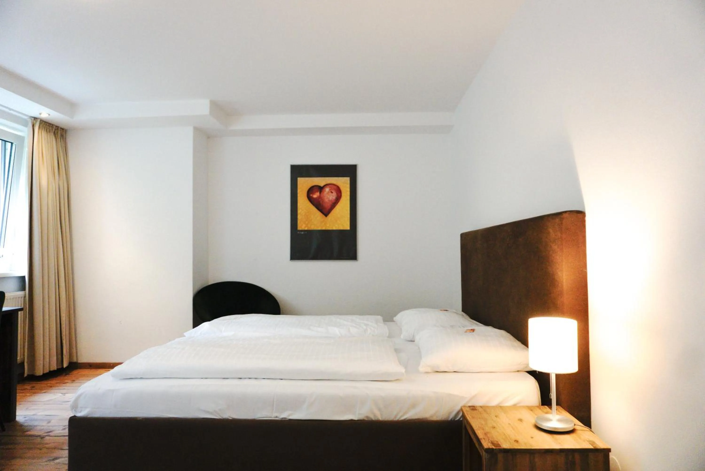 Bed in Hotel Astoria