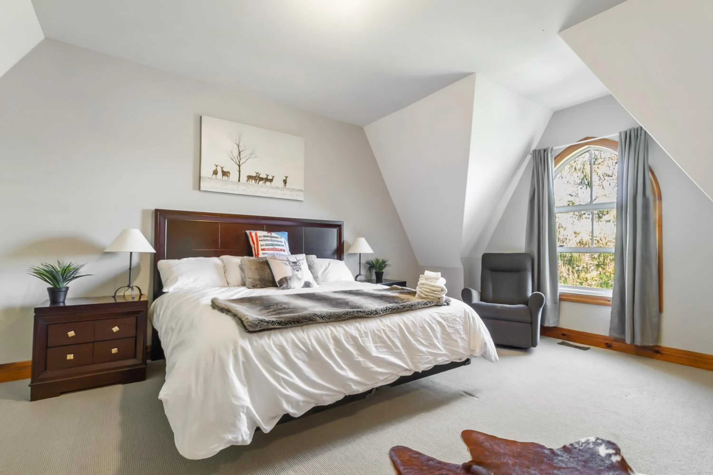 Bed in Blue Mountain 3 bedroom Dream Chalet 81590