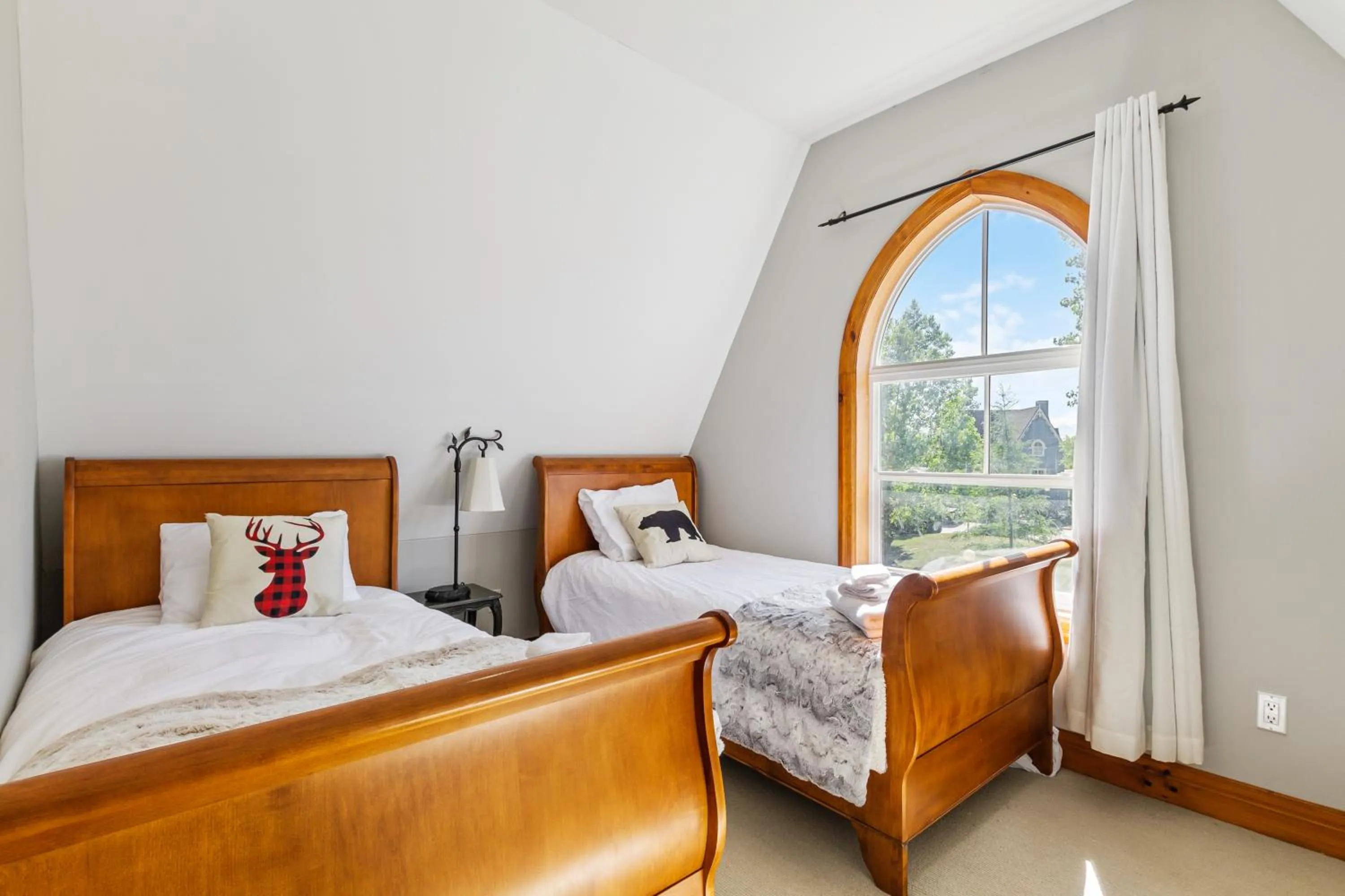 Bed in Blue Mountain 3 bedroom Dream Chalet 81590