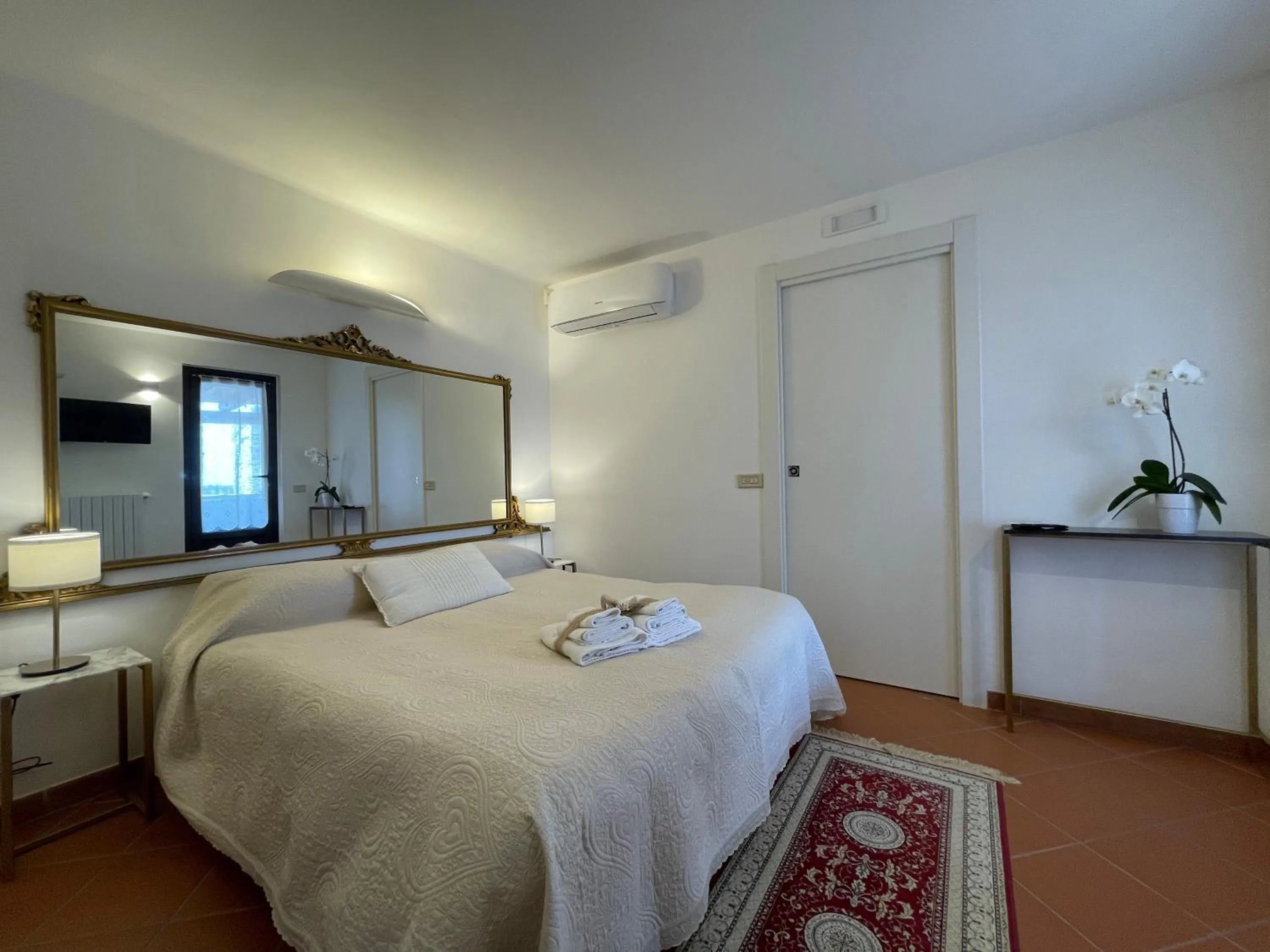 Bedroom, Bed in Dimora Bellini Apartment and Rooms