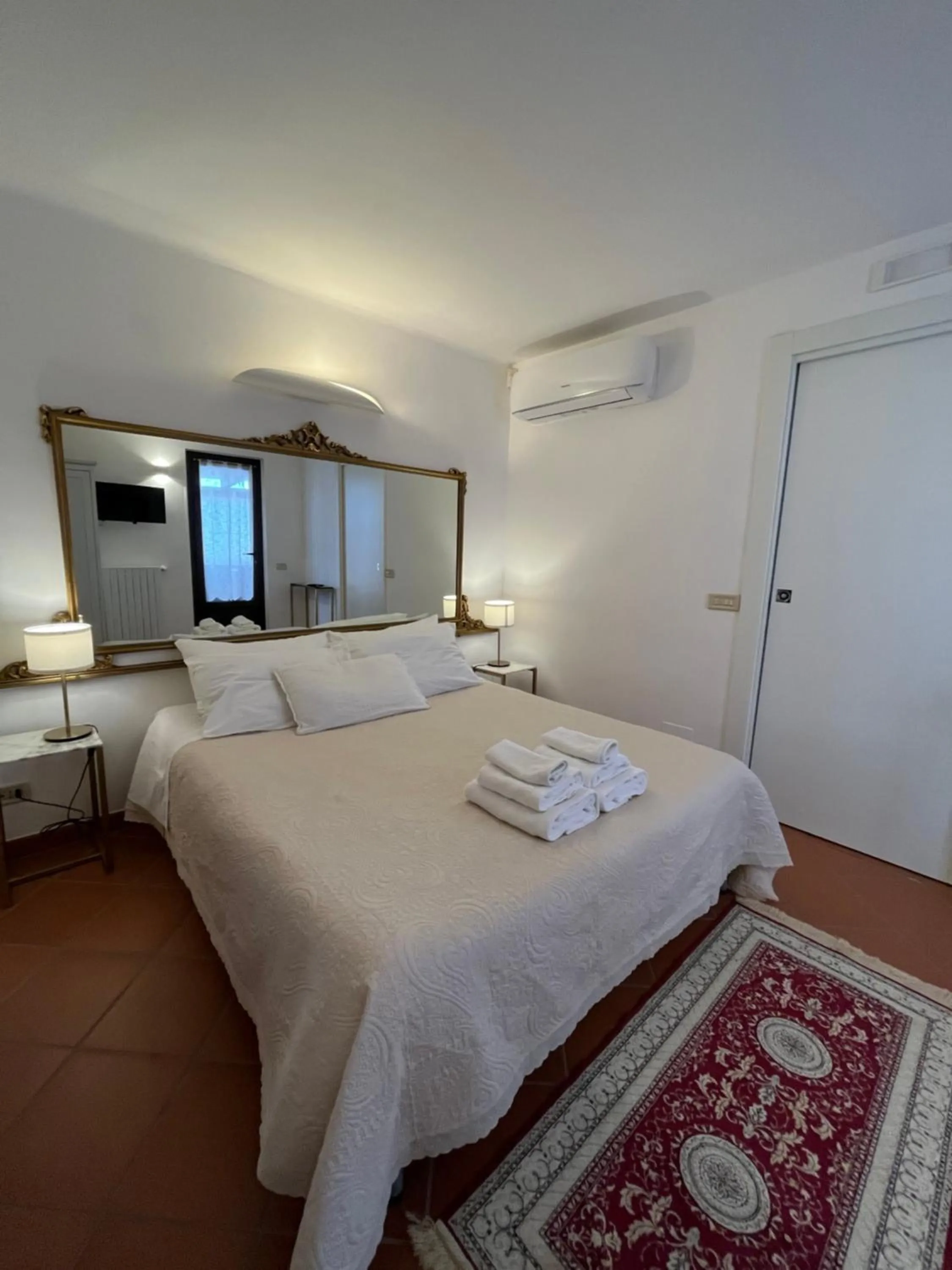 Bed in Dimora Bellini Apartment and Rooms