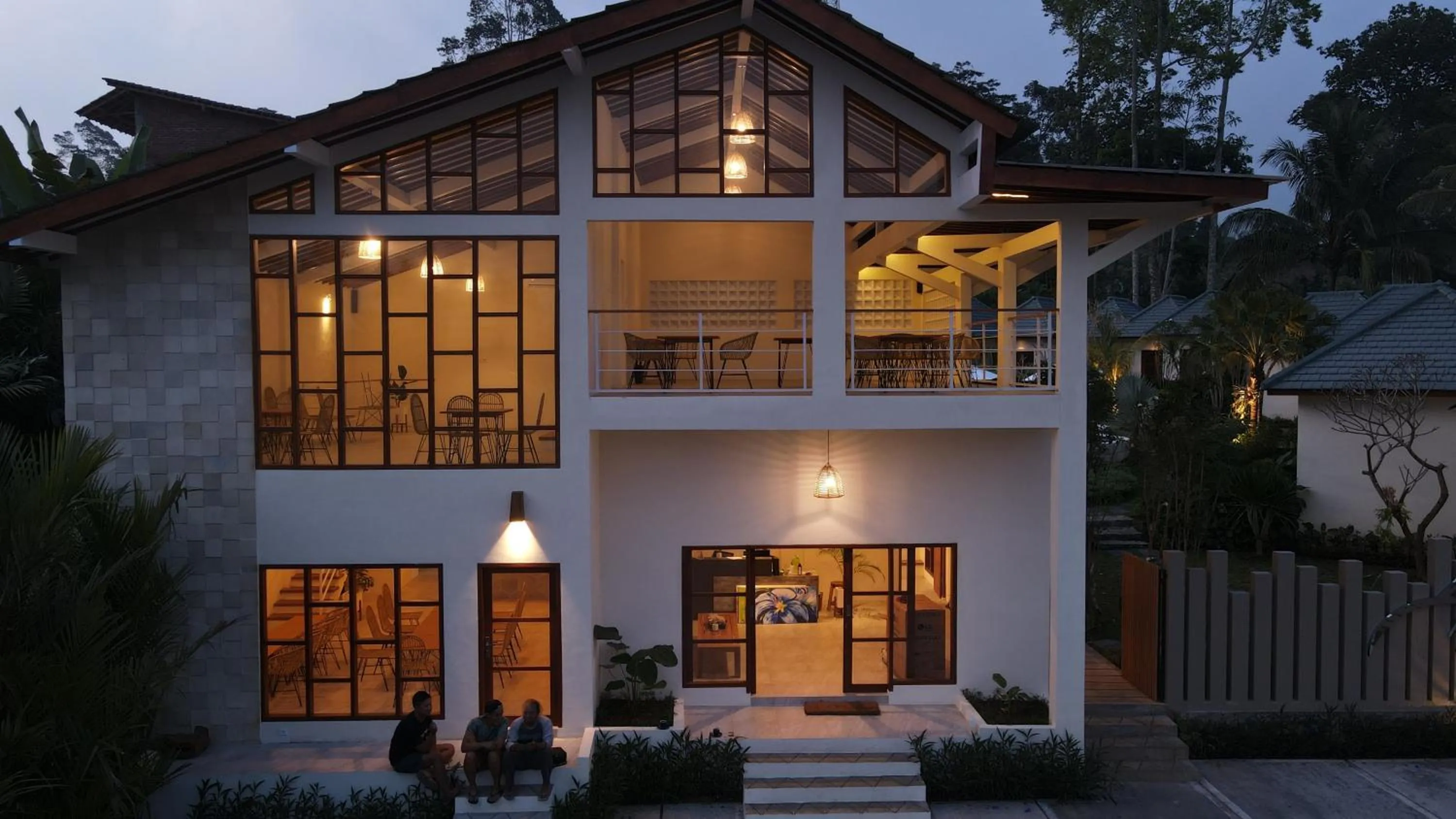 Property building in Artha Cottages