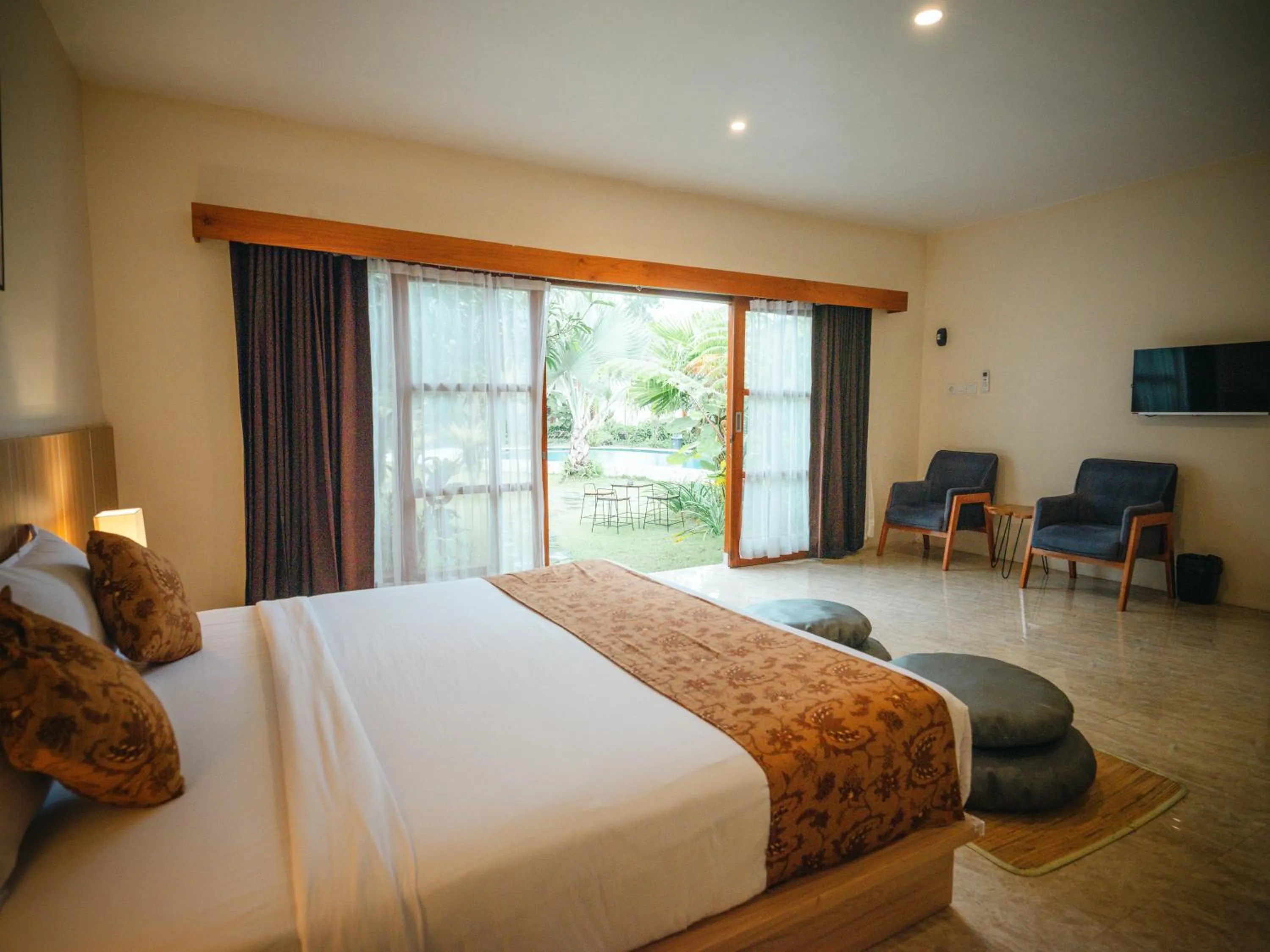 Bed in Artha Cottages