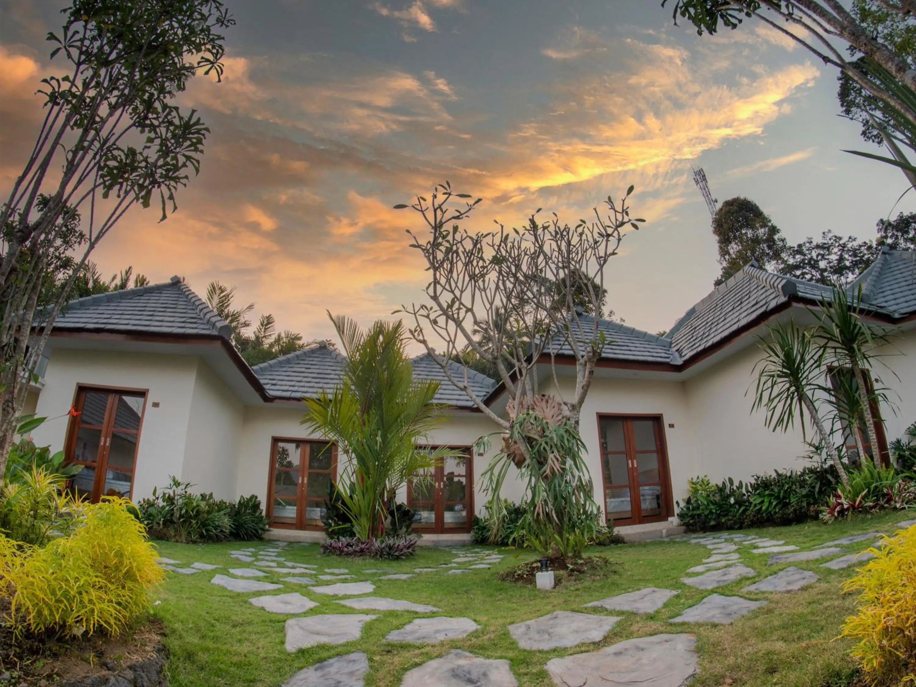 Property building in Artha Cottages