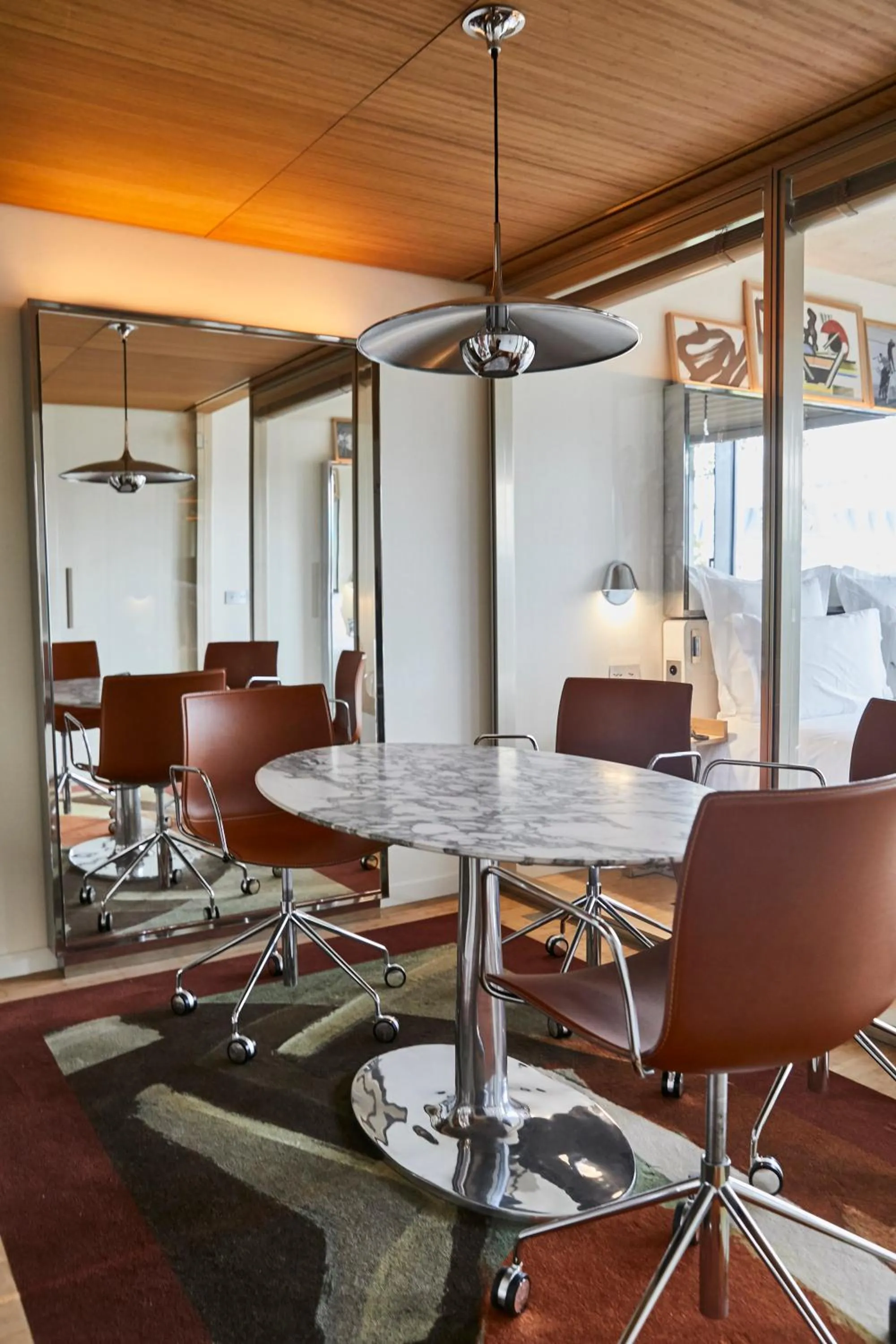 Photo of the whole room in Villa M