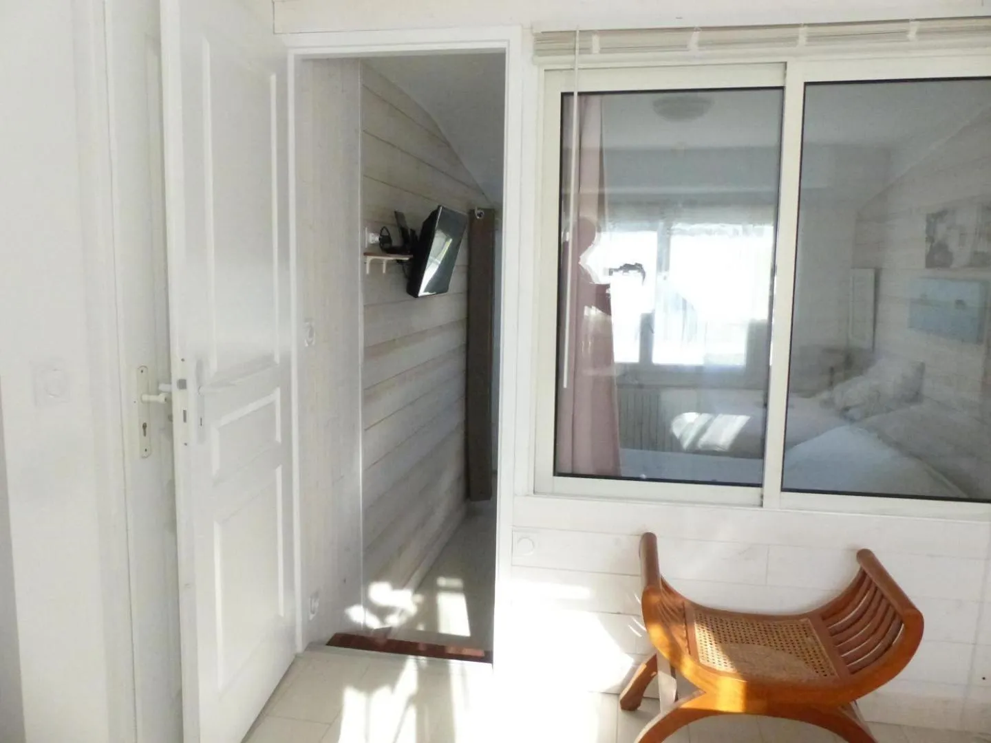 Photo of the whole room in Maison Lucilda