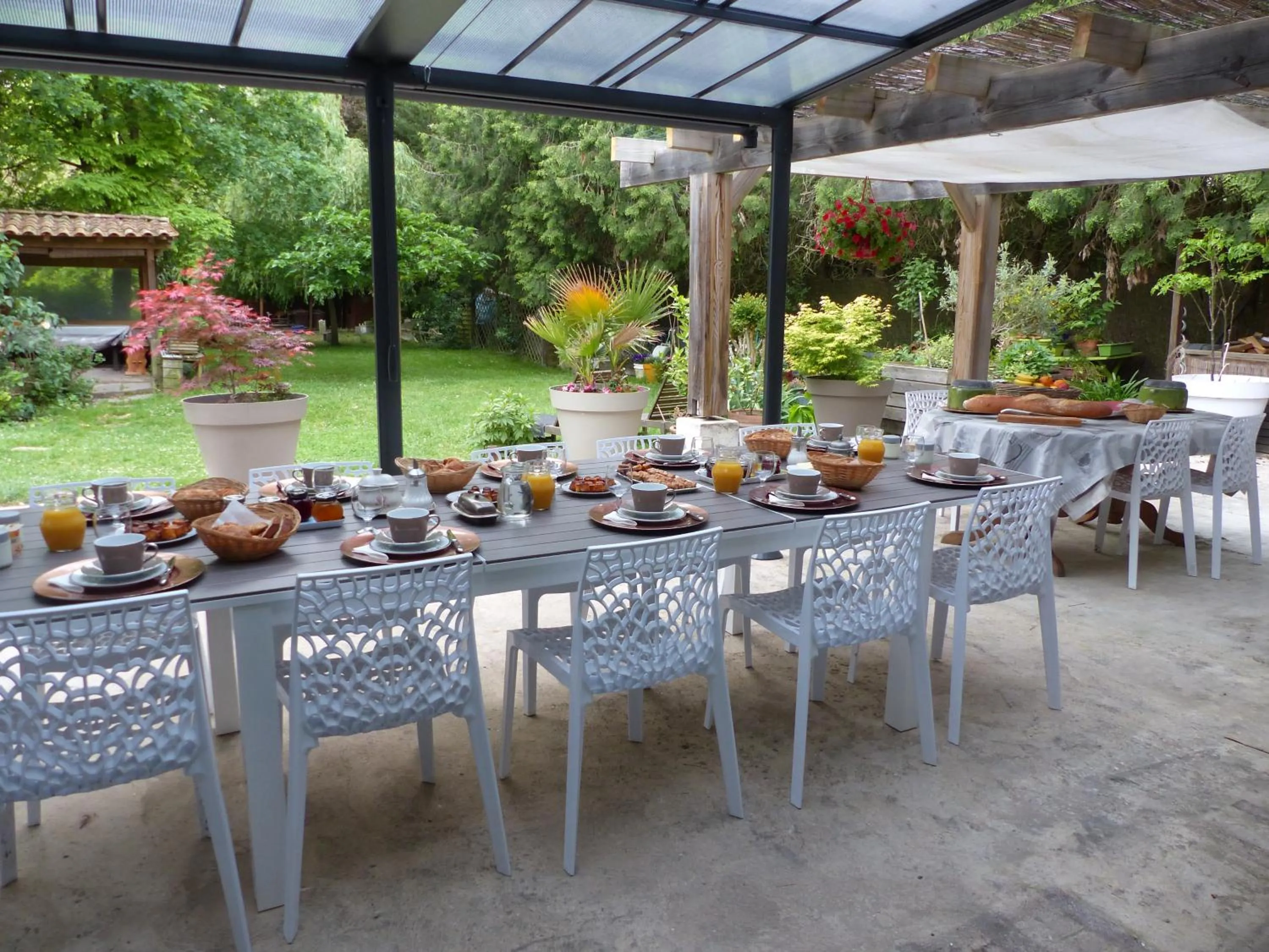 Garden view in Maison Lucilda