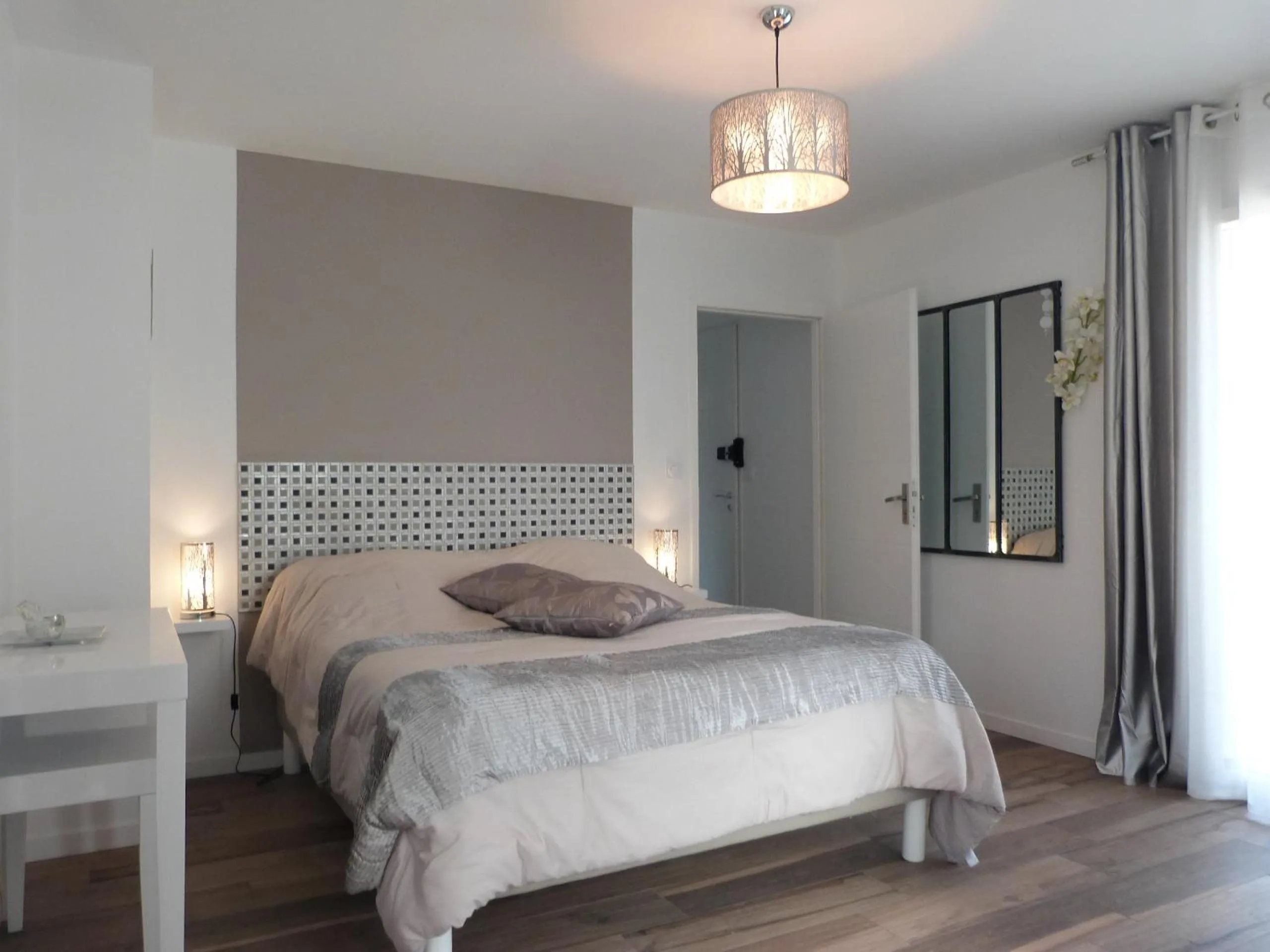 Day in Maison Lucilda