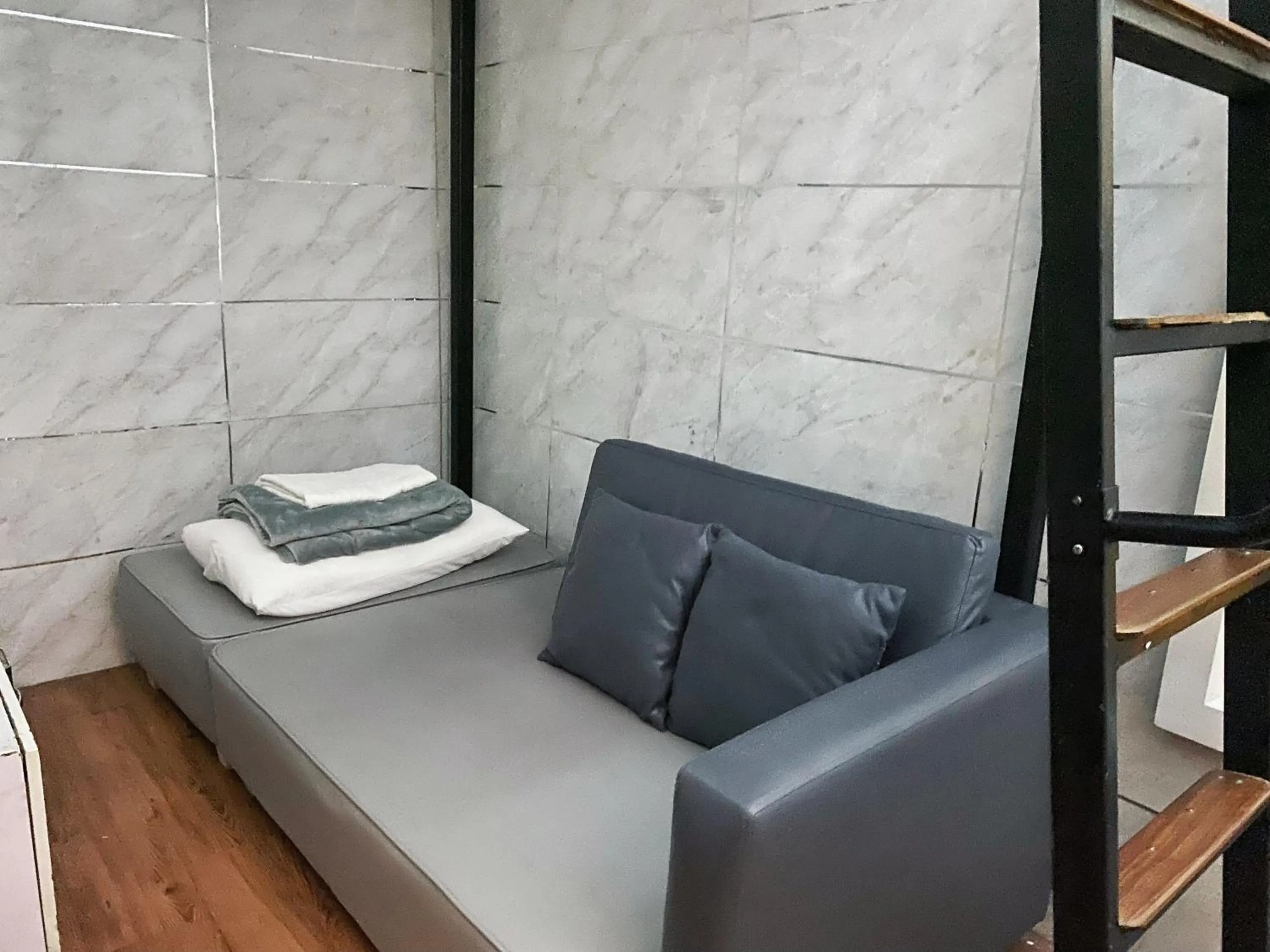 Seating Area in K Hotel Aliwal (Premier)