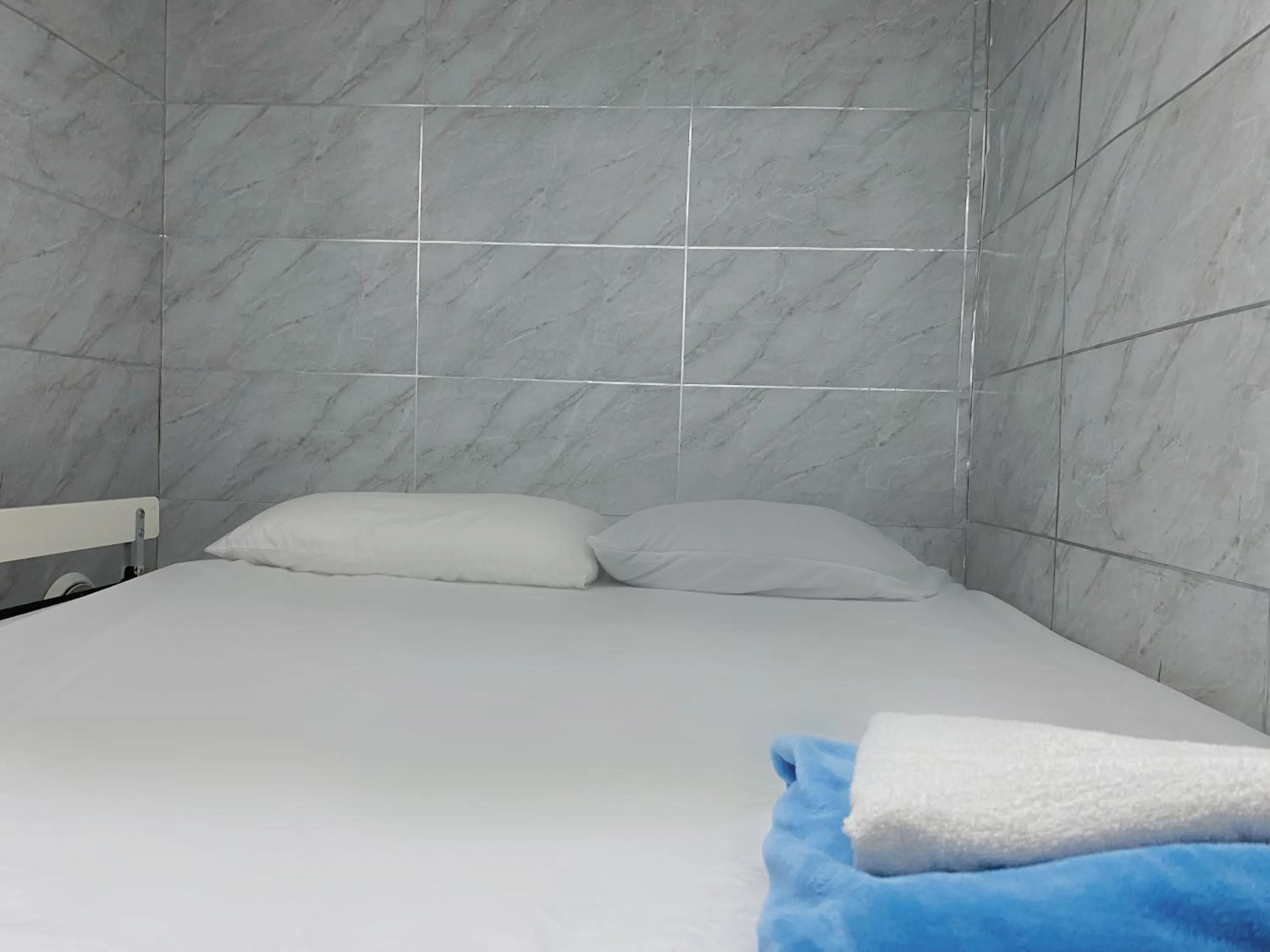 K Hotel Aliwal (Premier)