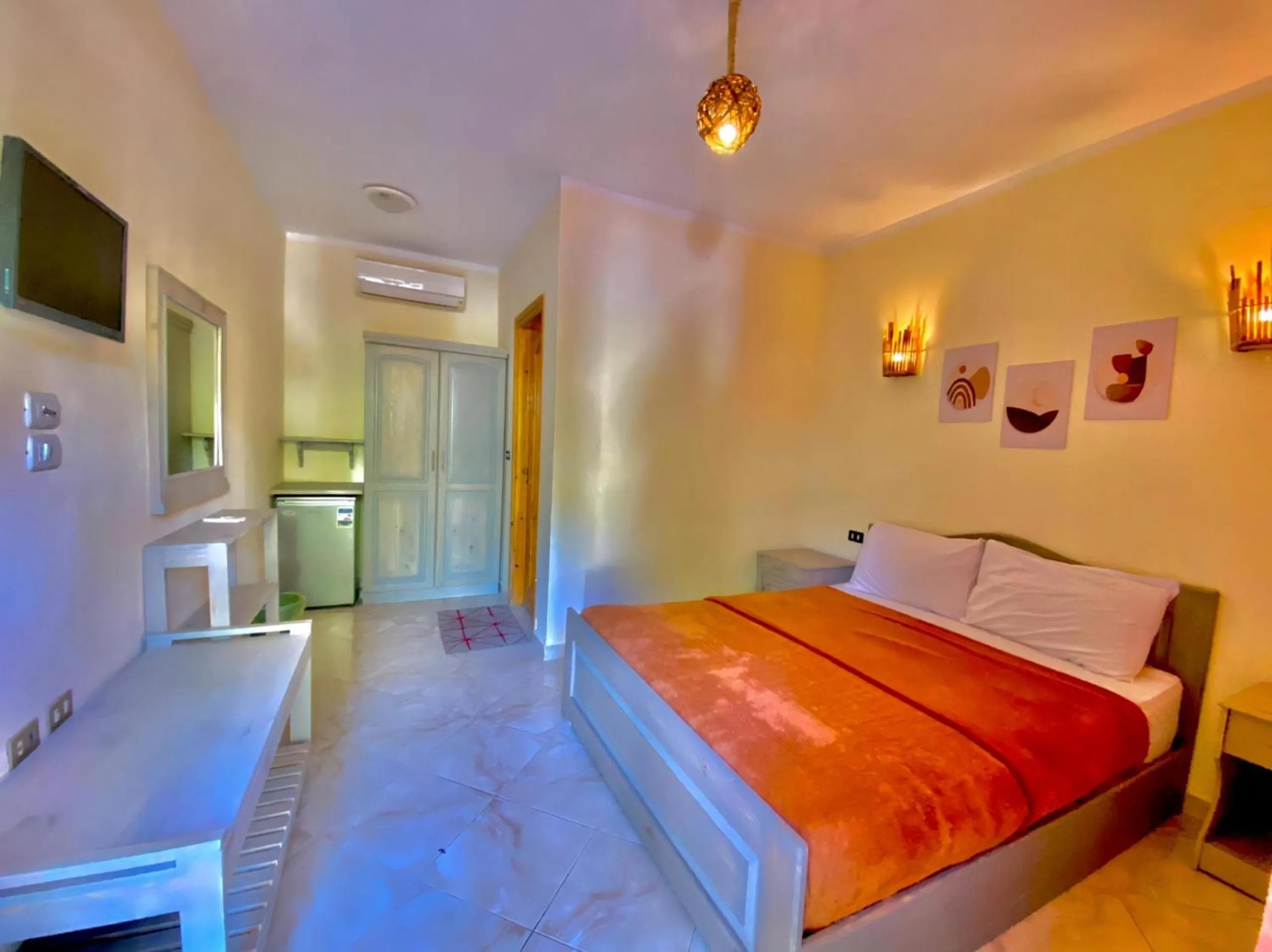 Bedroom, Bed in Happy Land Hotel Dahab