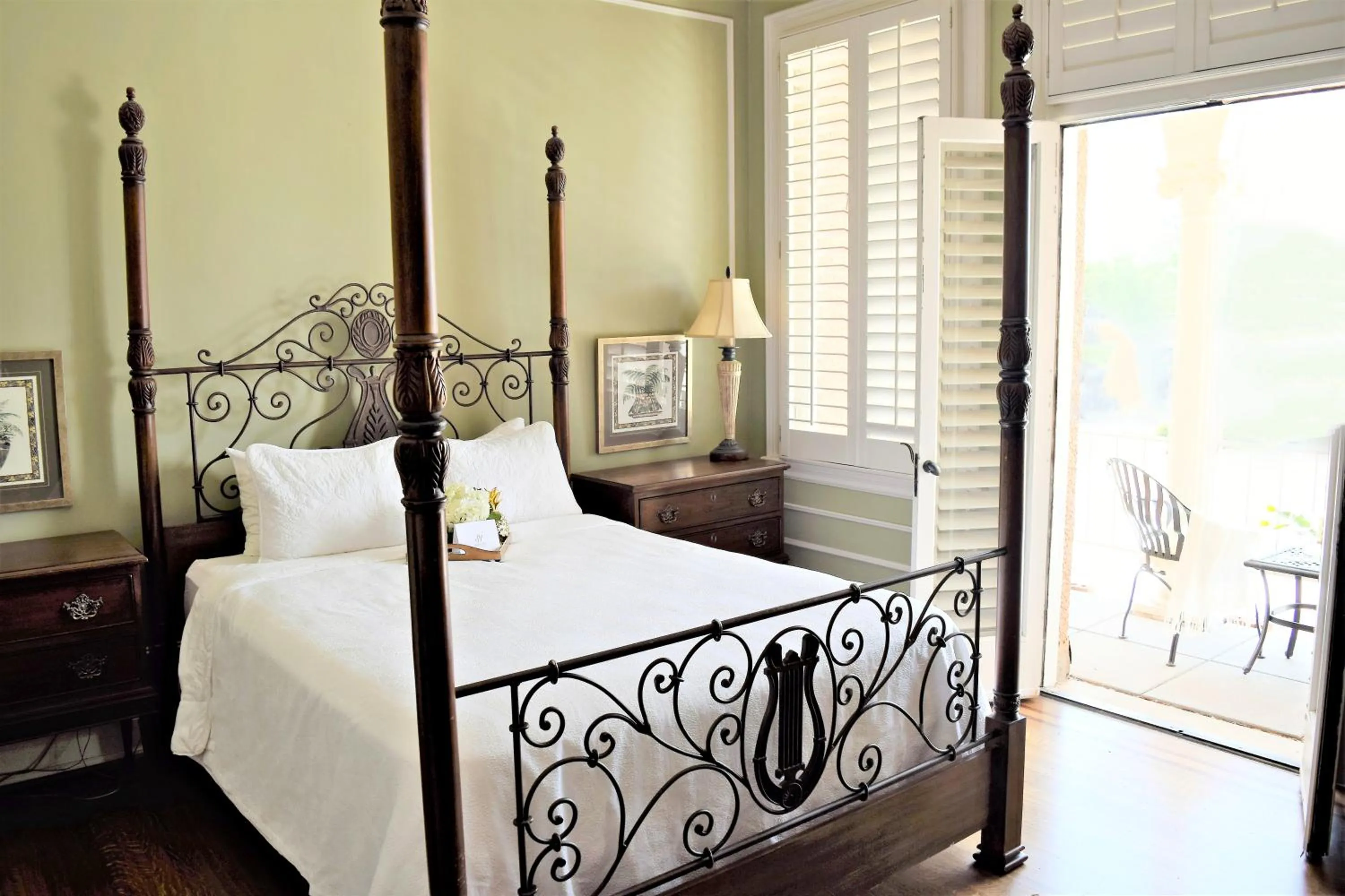 Bedroom, Bed in JH Adams Inn, Trademark Collection by Wyndham