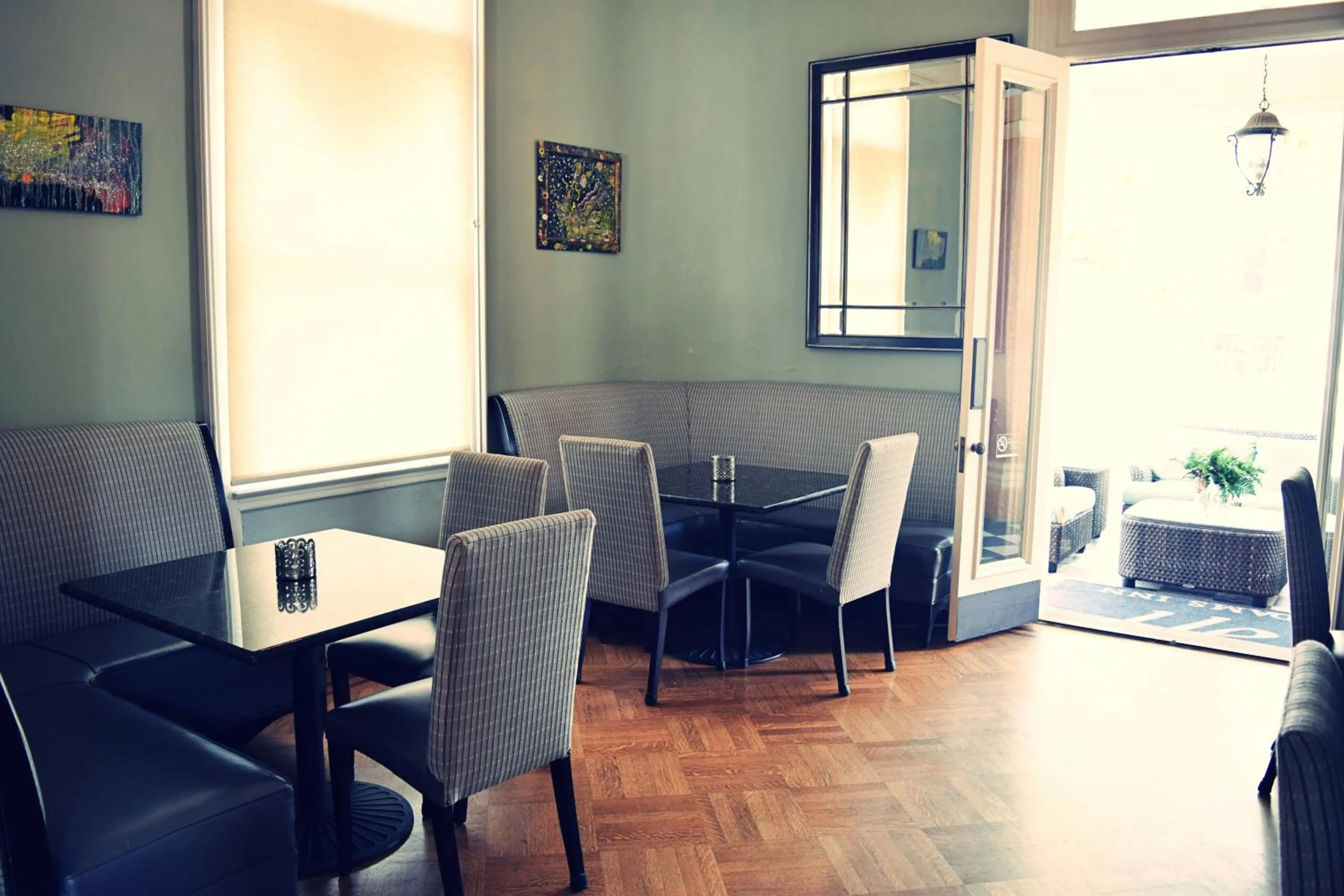 Restaurant/places to eat in JH Adams Inn, Trademark Collection by Wyndham