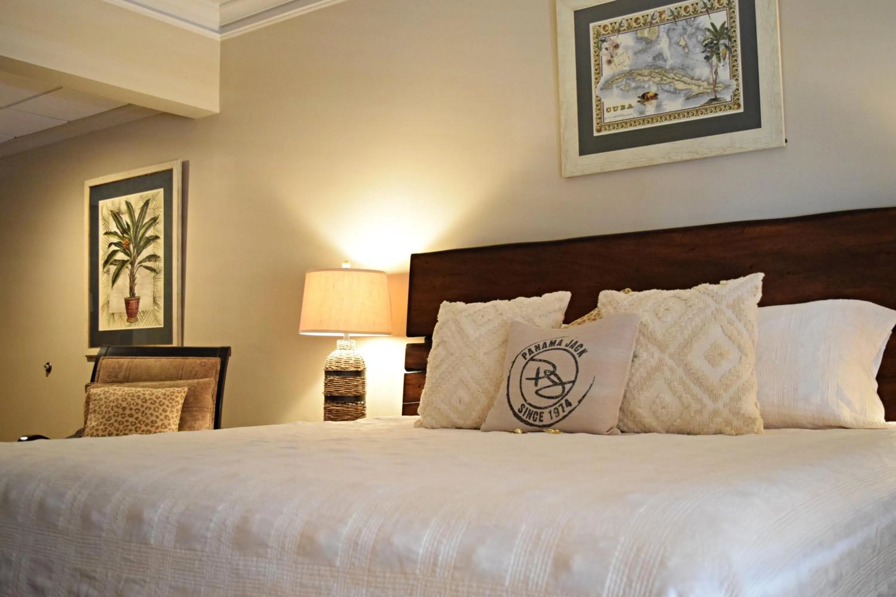 Bed in JH Adams Inn, Trademark Collection by Wyndham