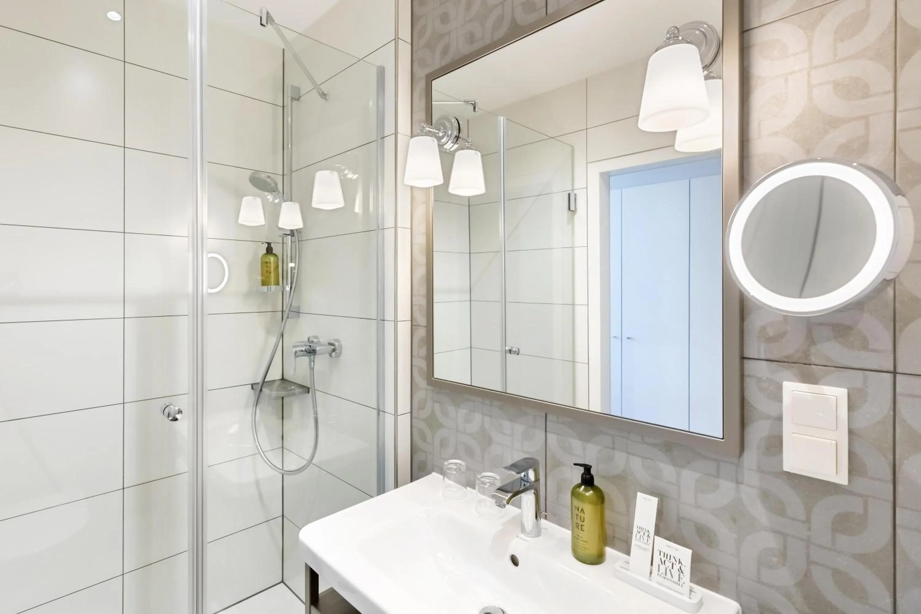 Shower in Hotel Rathauspark Wien, a member of Radisson Individuals