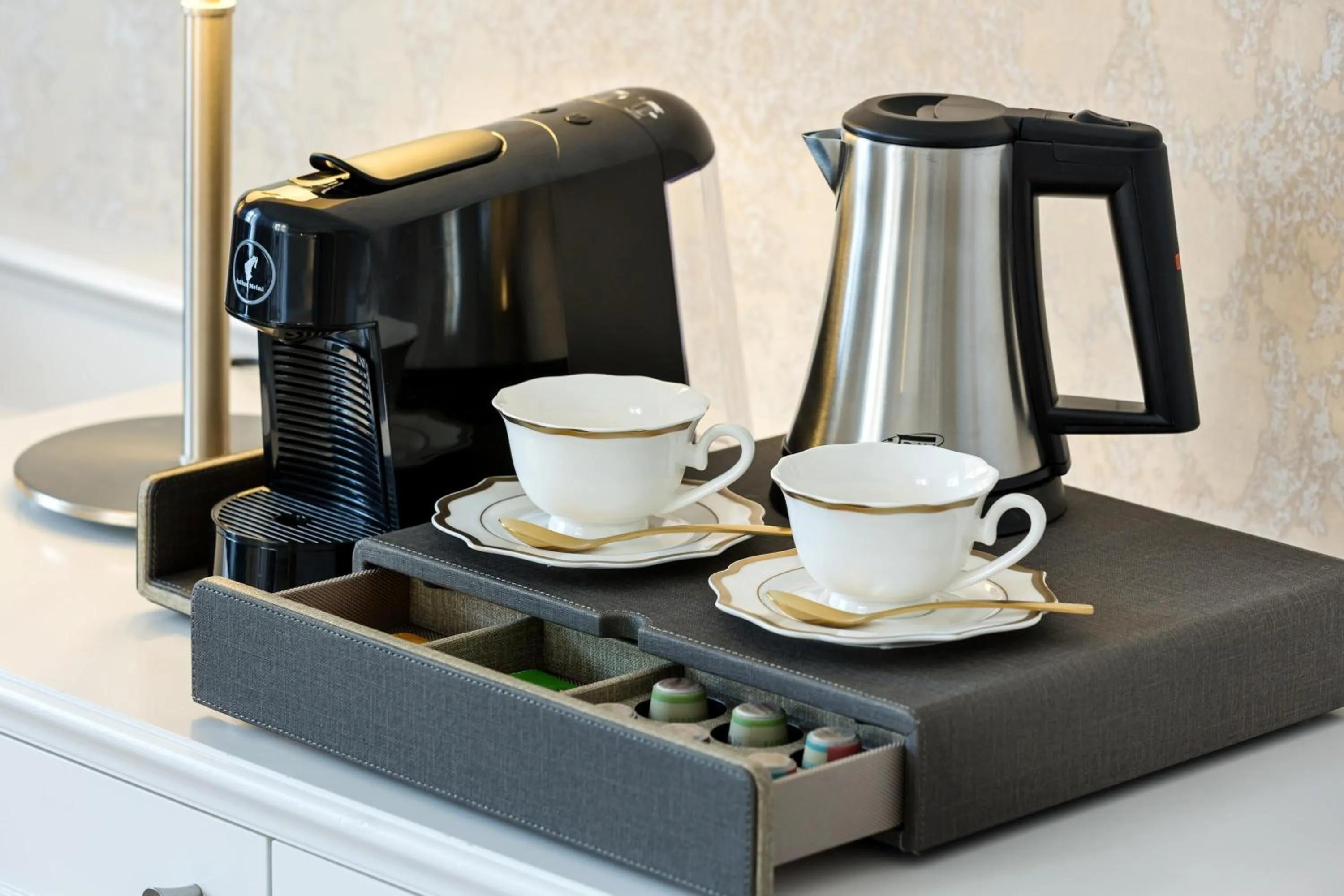 Coffee/tea facilities in Hotel Rathauspark Wien, a member of Radisson Individuals