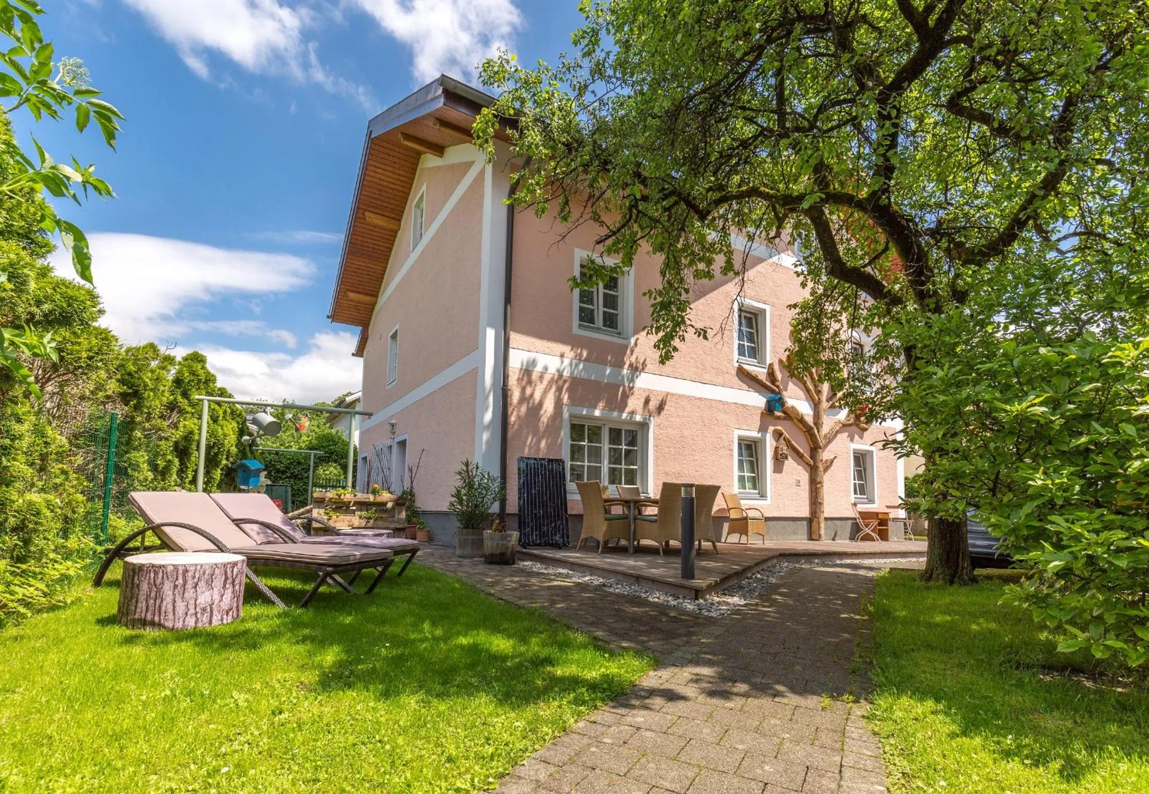 Garden view in Das Grüne Hotel zur Post - 100 % BIO