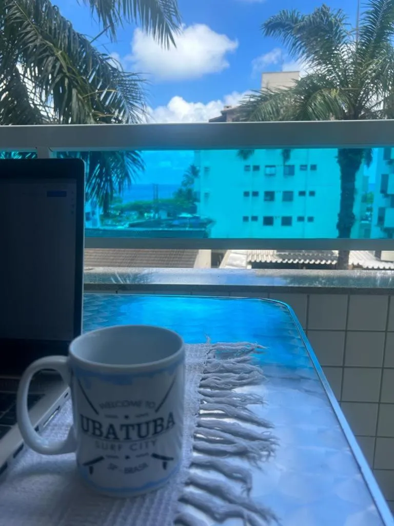 Apartamento área nobre da praia grande, vista para o mar, 3 suítes