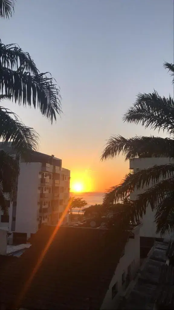 Apartamento área nobre da praia grande, vista para o mar, 3 suítes Apartamento área nobre da praia grande, vista para o mar, 3 suítes