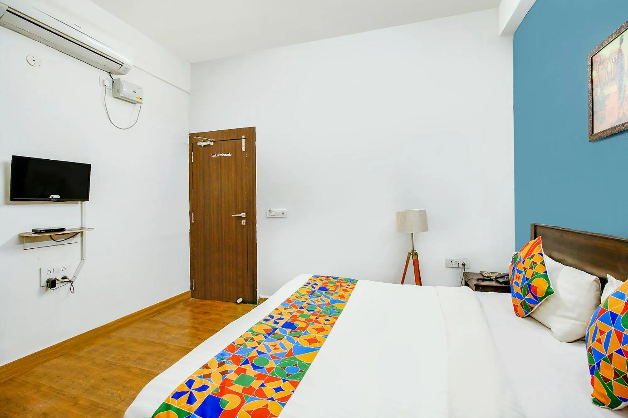 TV and multimedia, Bed in FabHotel Saket Inn