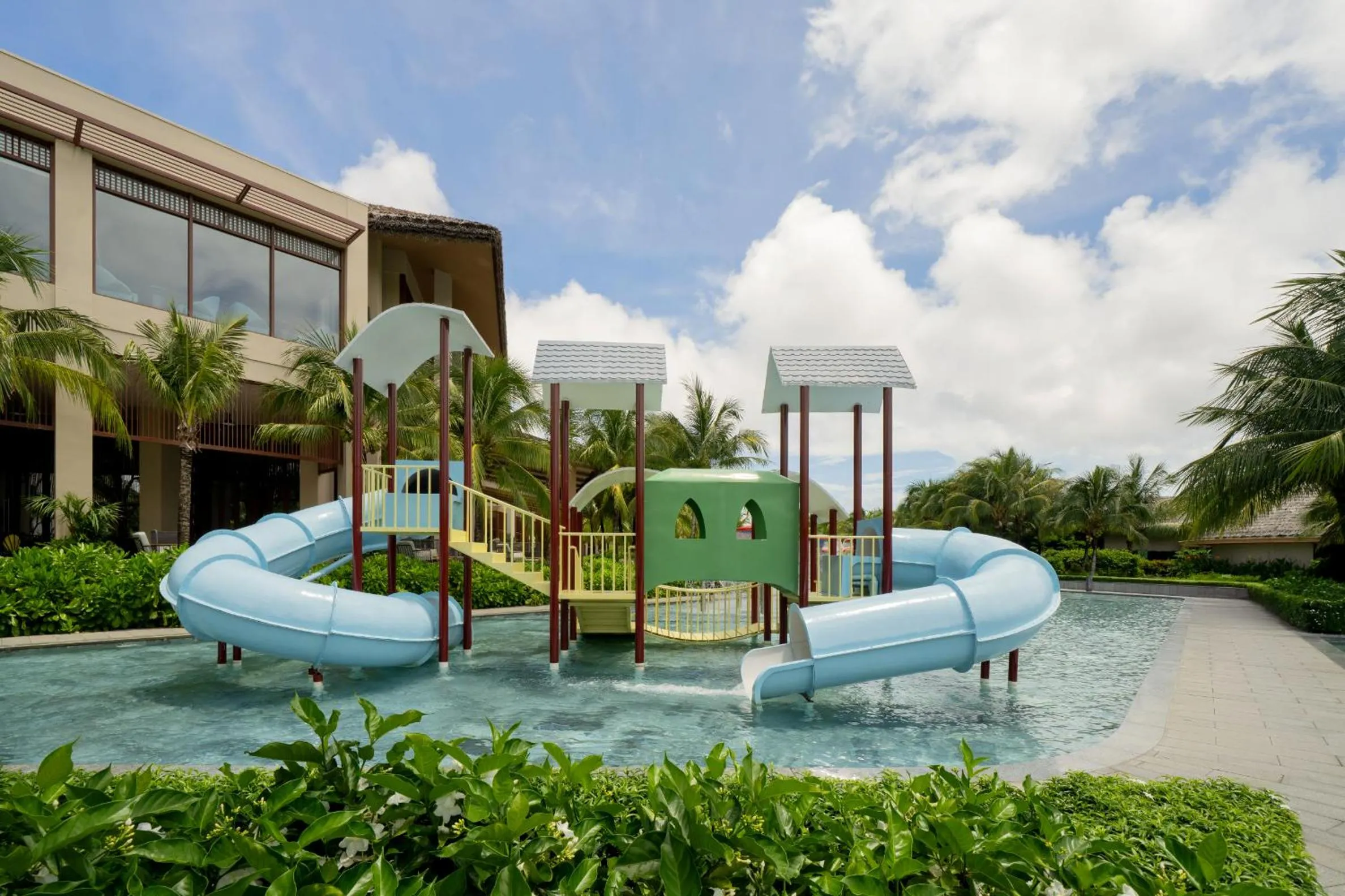 Swimming pool in New World Phu Quoc Resort
