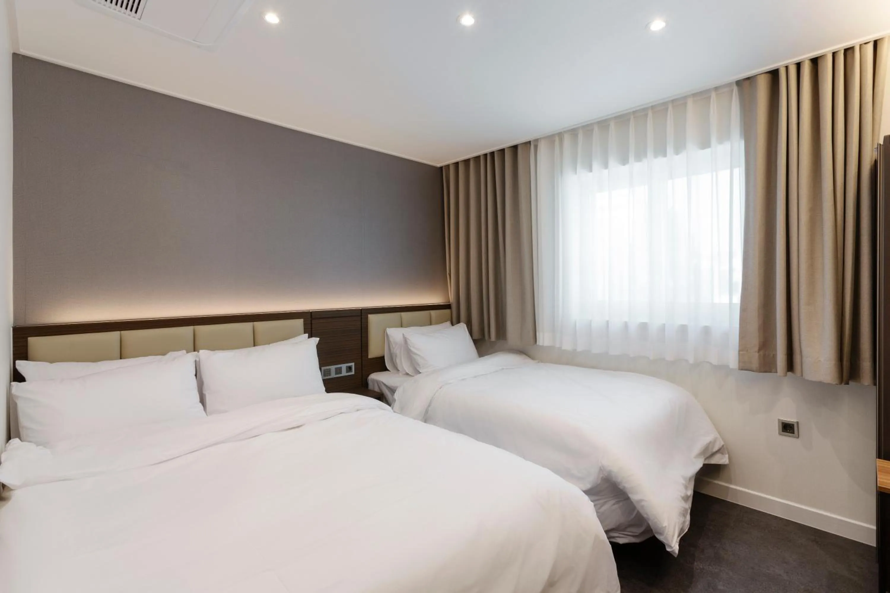 Bed in Busan Lounge 26 Hotel