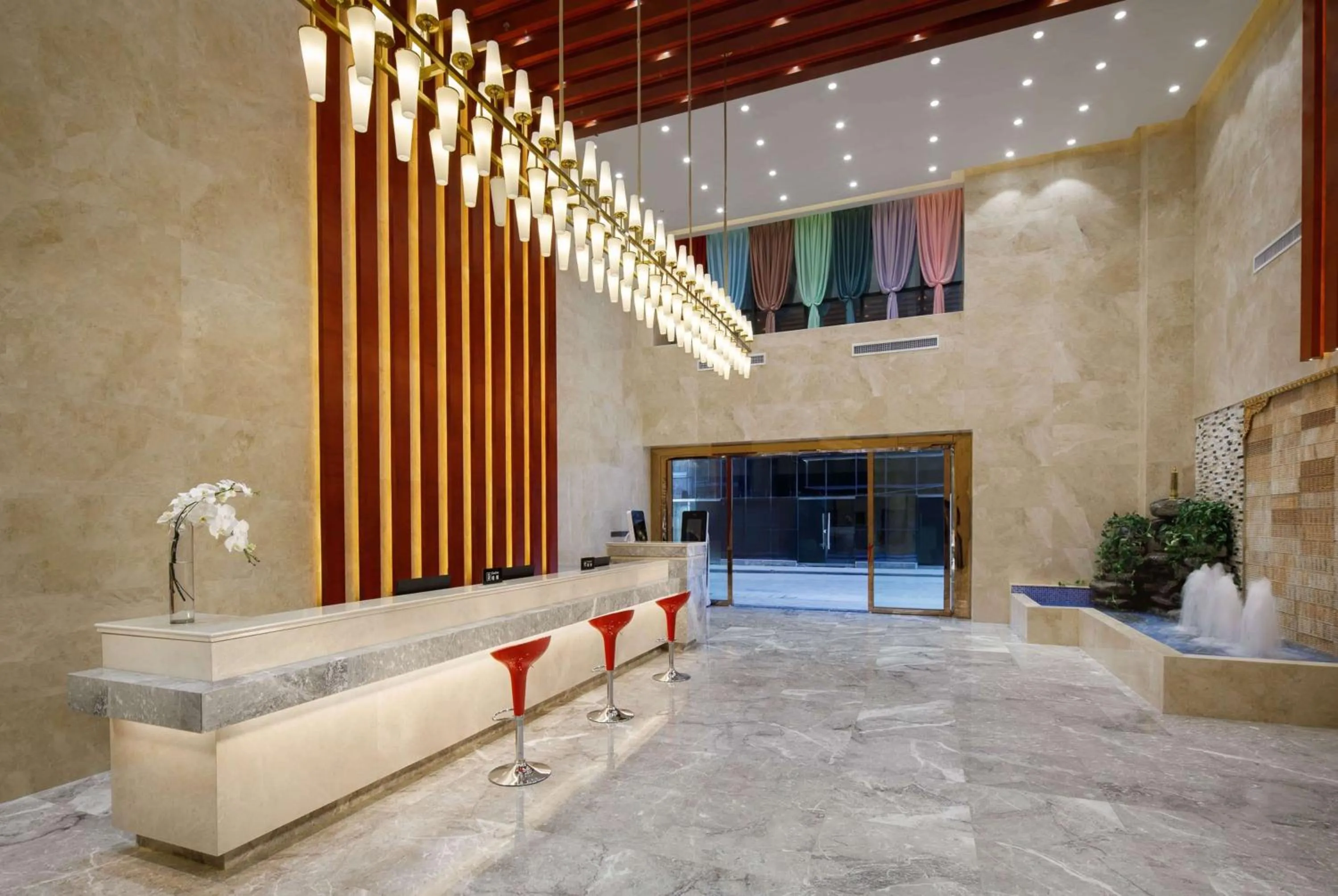 Lobby or reception in Microtel by Wyndham Lijiang