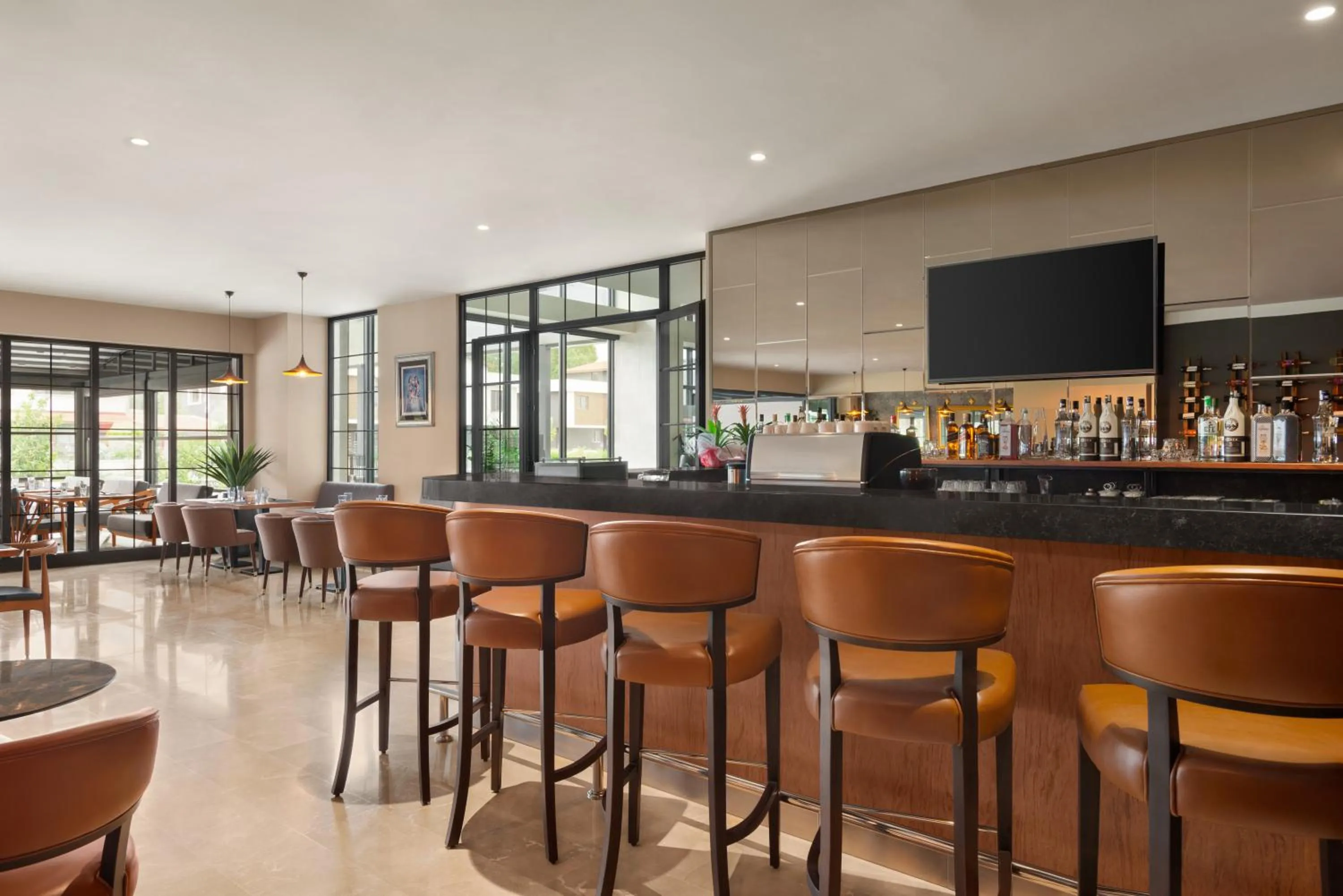 Restaurant/places to eat in Ramada by Wyndham Izmir Aliaga