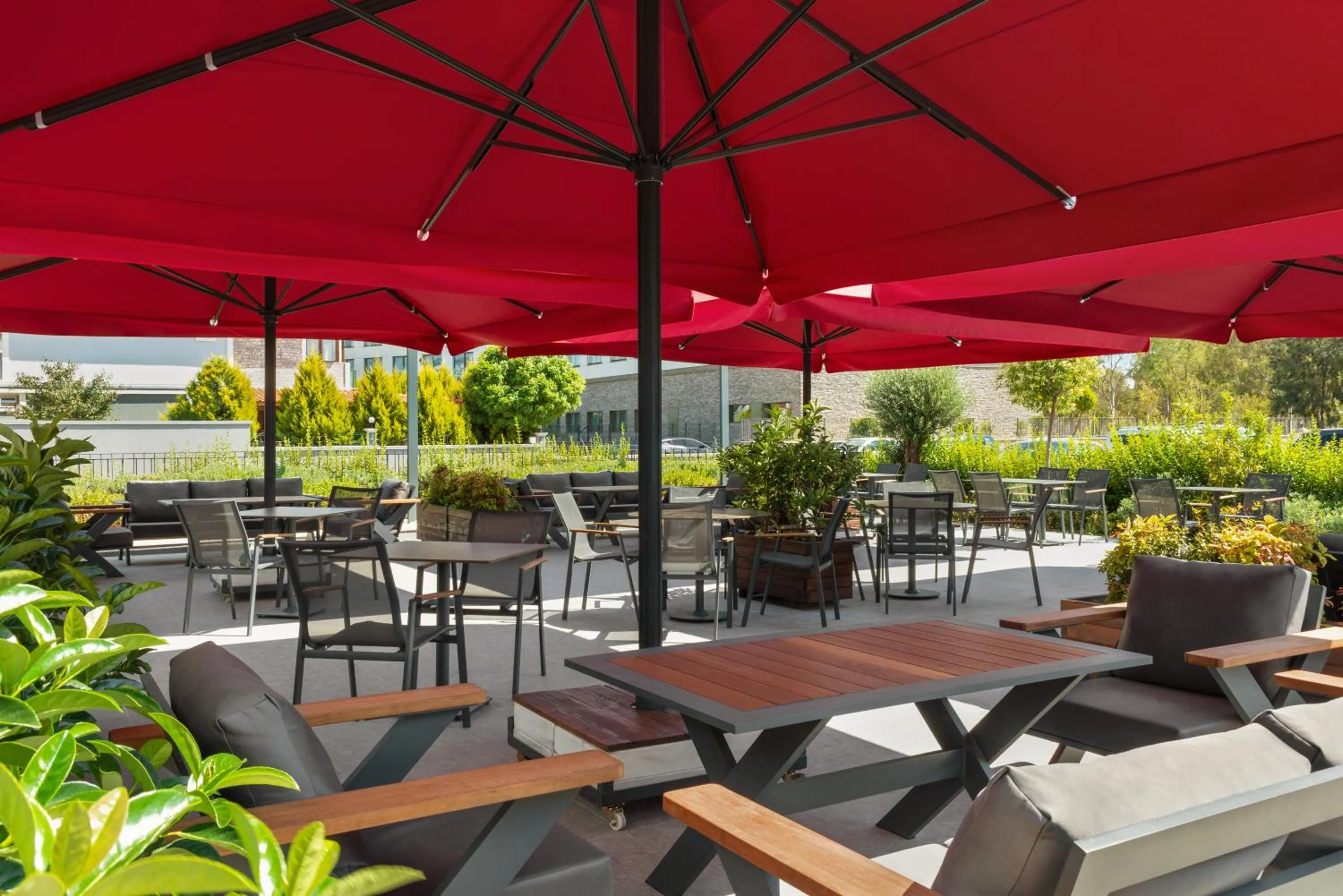 Restaurant/places to eat in Ramada by Wyndham Izmir Aliaga