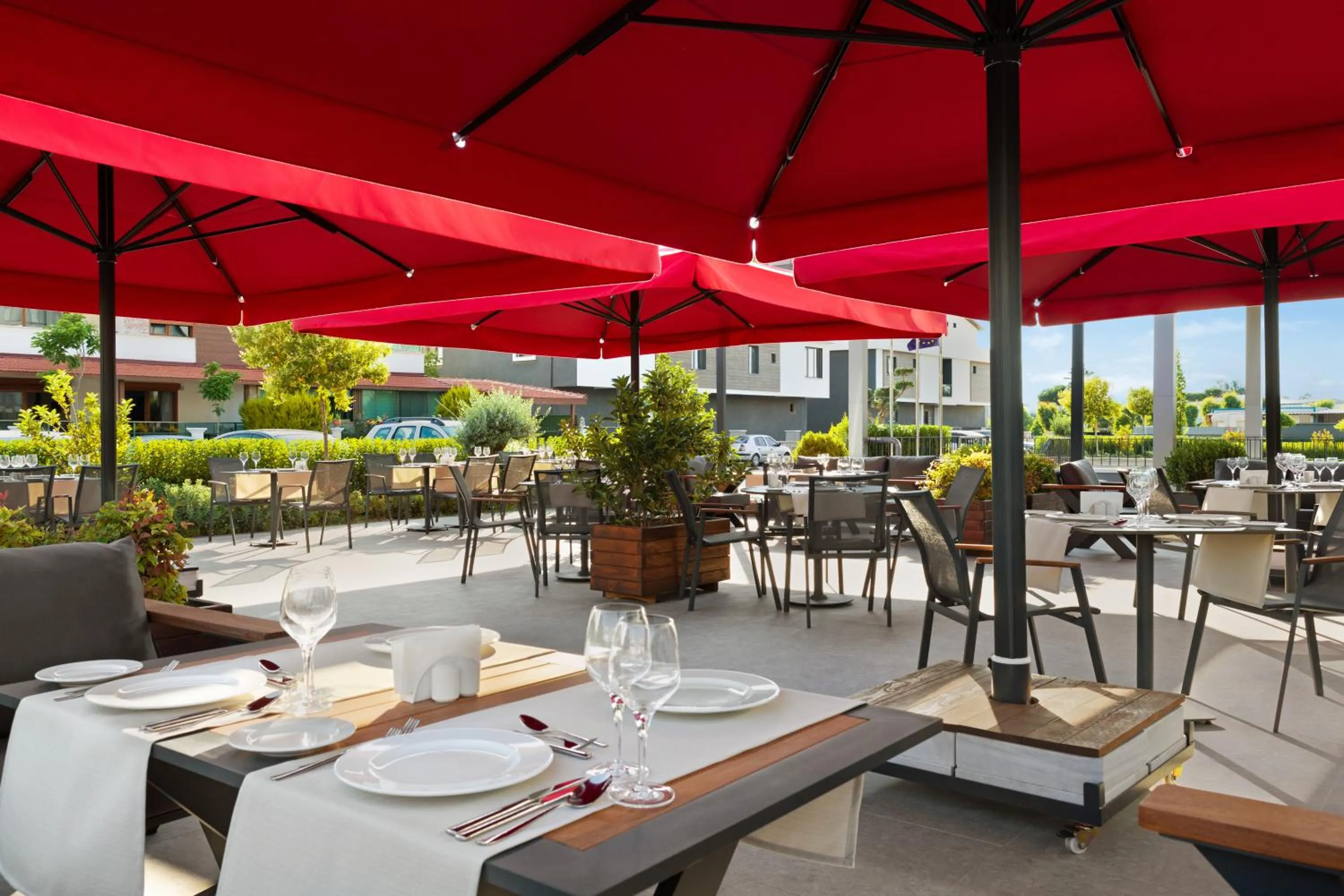 Restaurant/places to eat in Ramada by Wyndham Izmir Aliaga